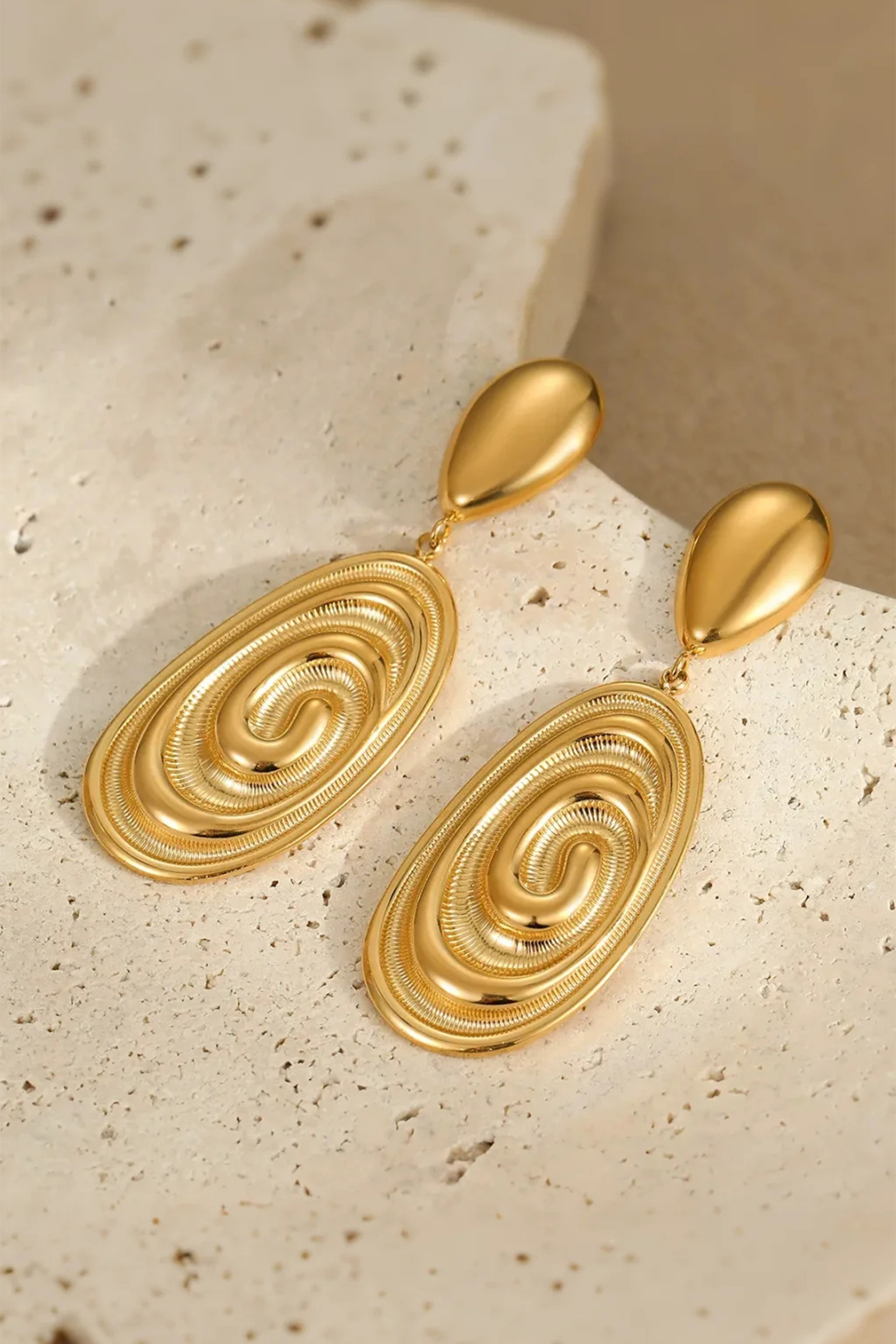 Oval Swirl Dangle Earrings-purelyfable