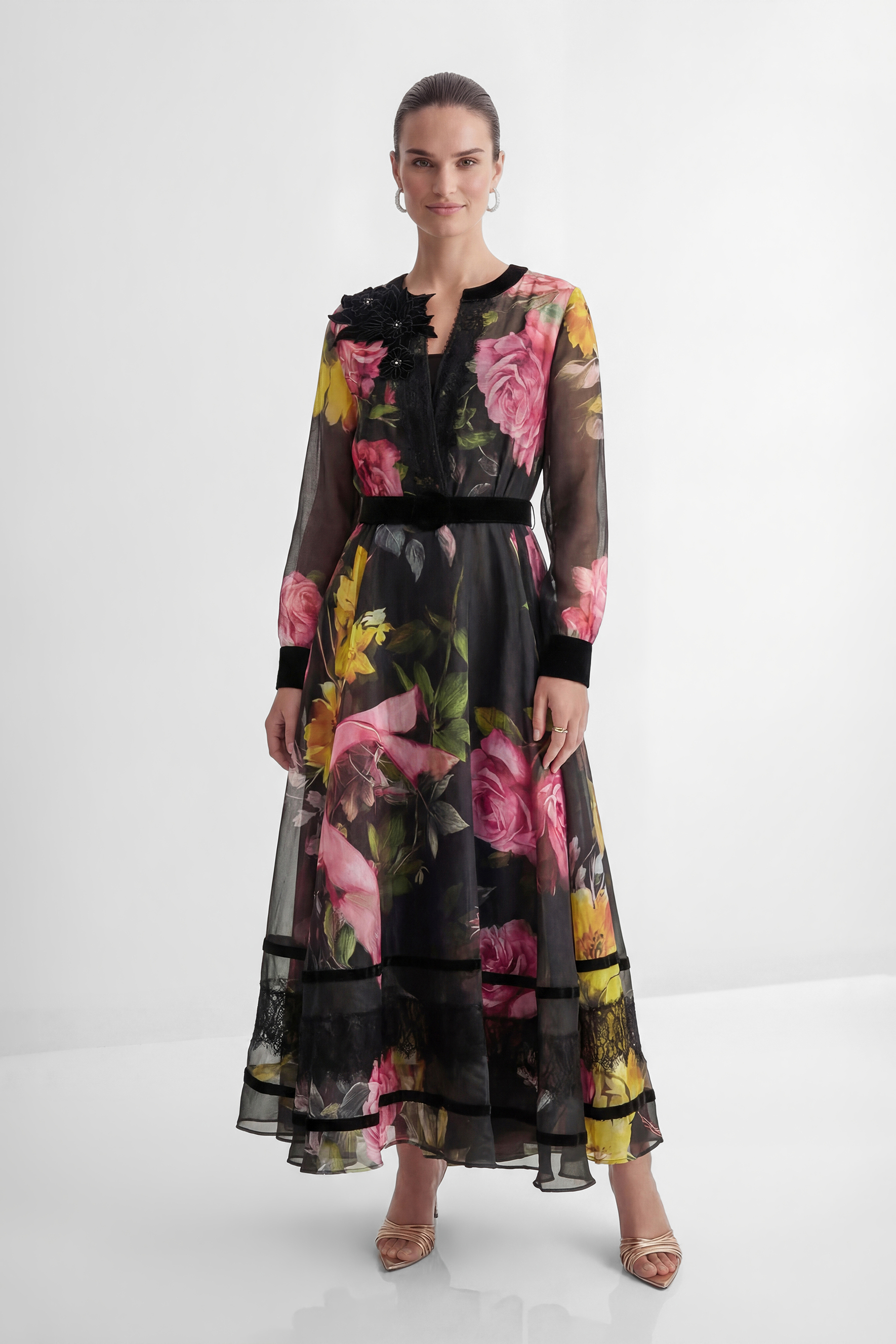 Softly Charming Black Floral Print Velvet Cuff Maxi Dress-purelyfable