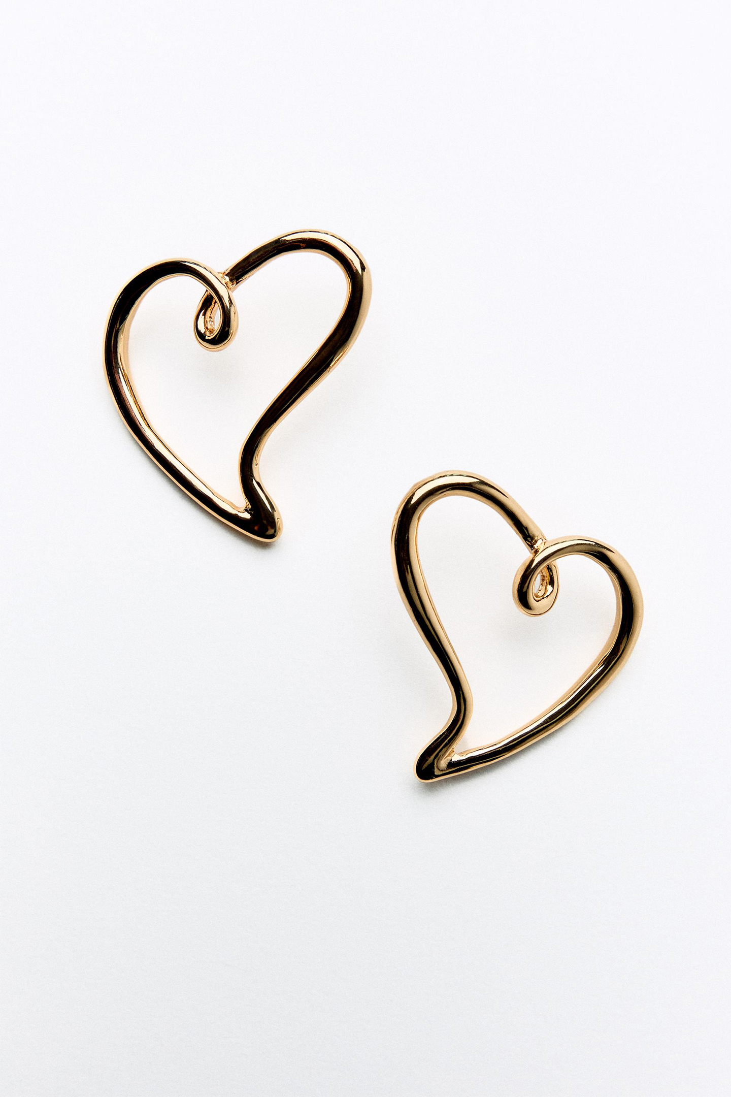 Heart Hoop Earrings-purelyfable