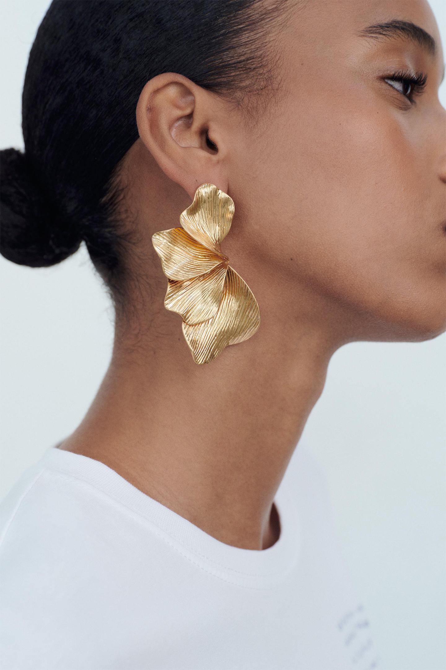 Textured Metal Leaf Drop Earrings-purelyfable