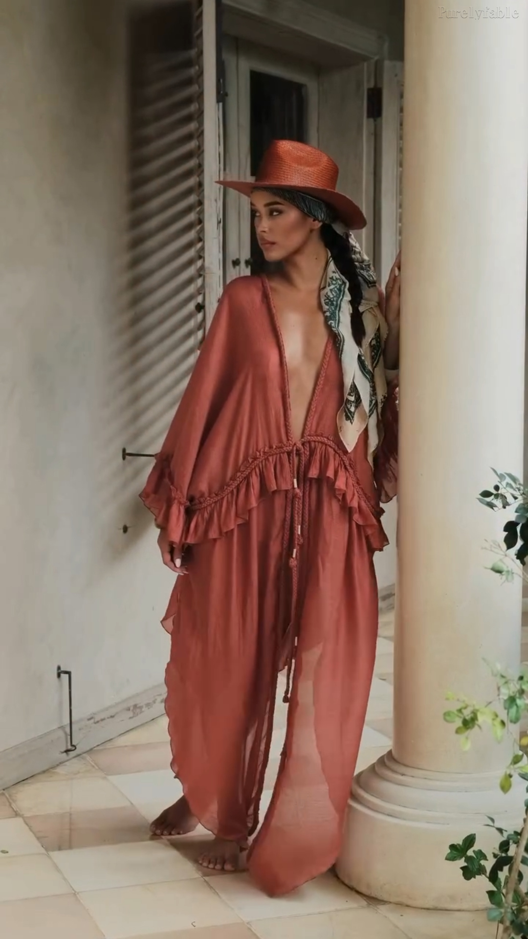 Juliana Retro Red Lotus Edged Kaffanat Long Dress
