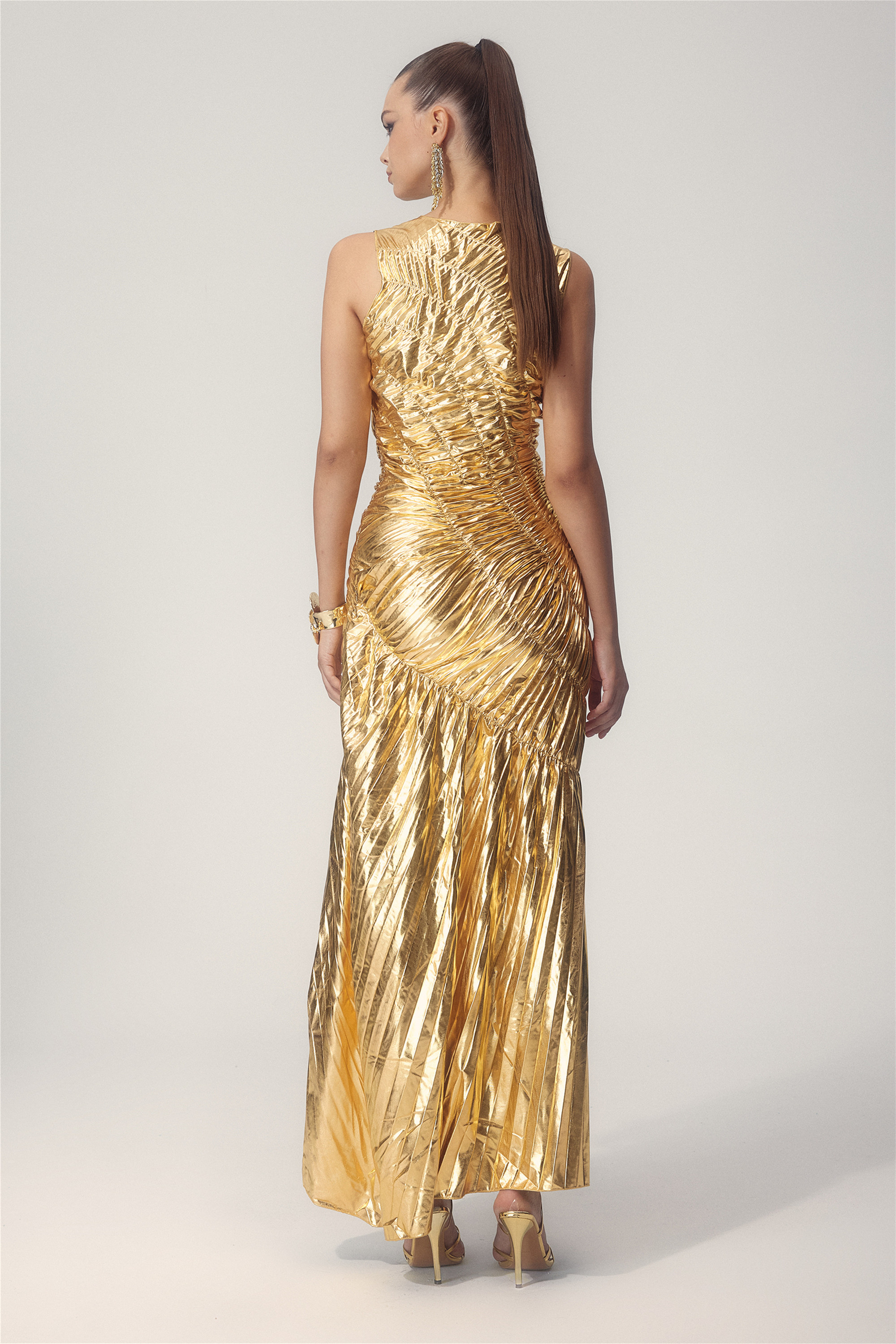 Silla Metallic Pleated Midi Dress-purelyfable