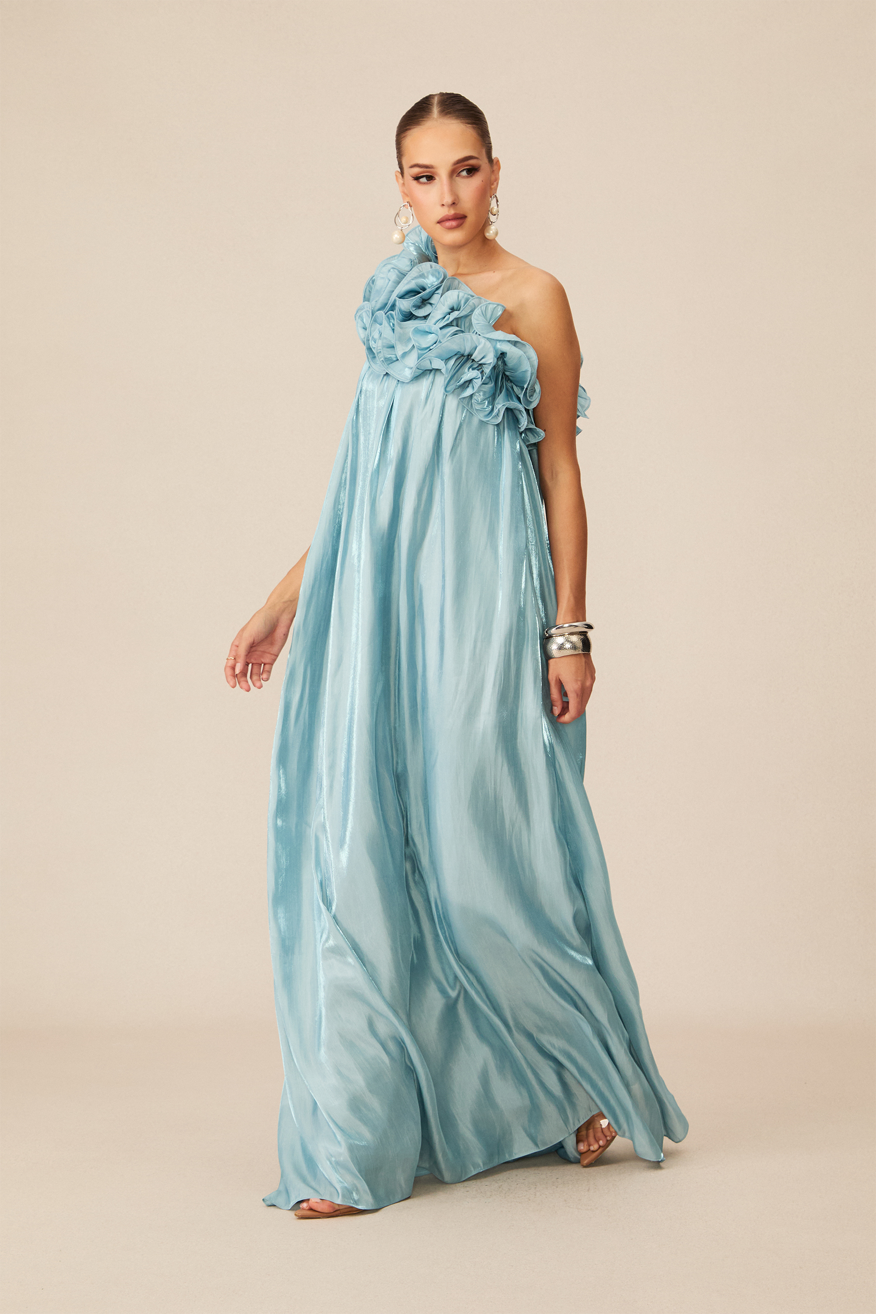 Hedda One-shoulder Floral Maxi Dress in Blue-purelyfable