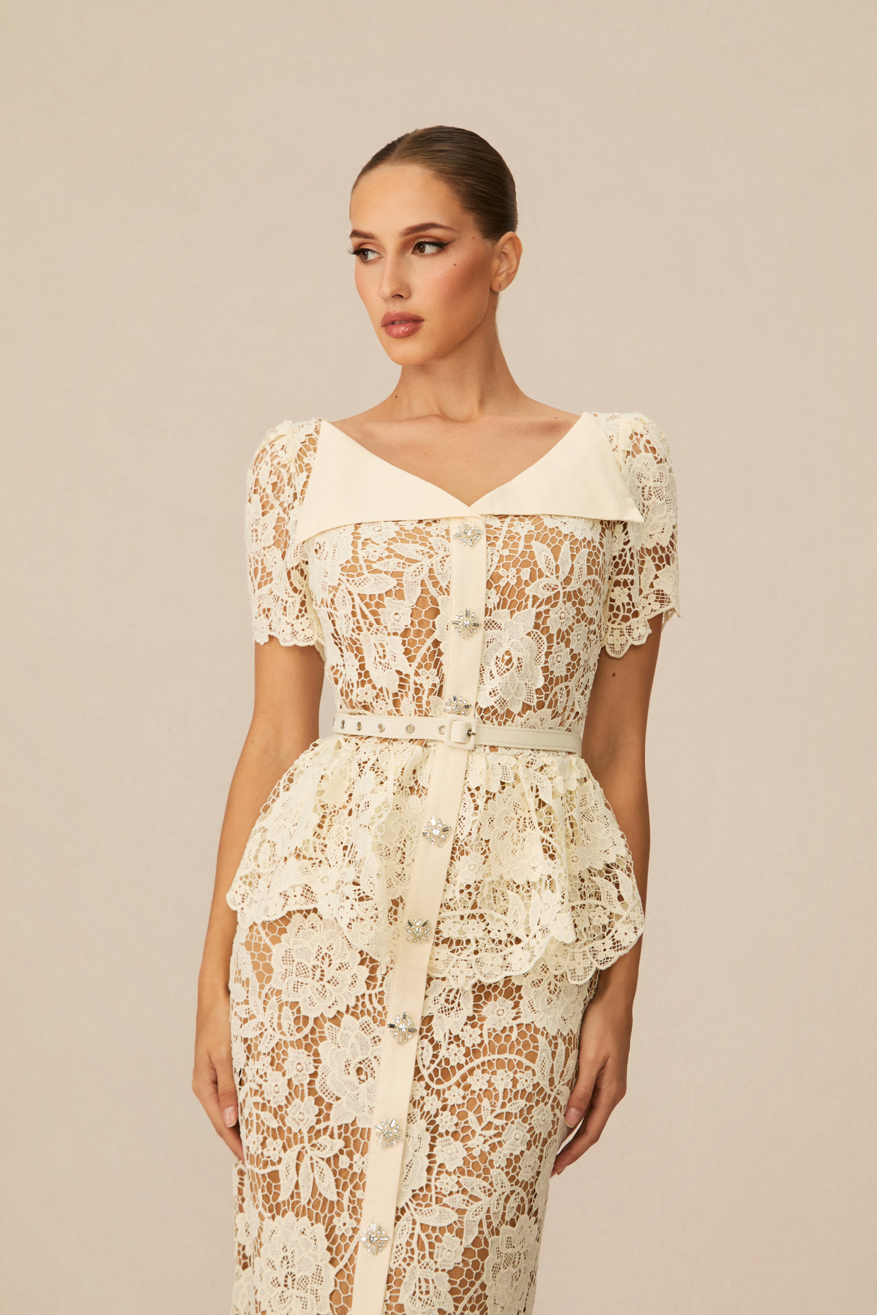 Larina Floral Lace V-neck Midi Dress-purelyfable