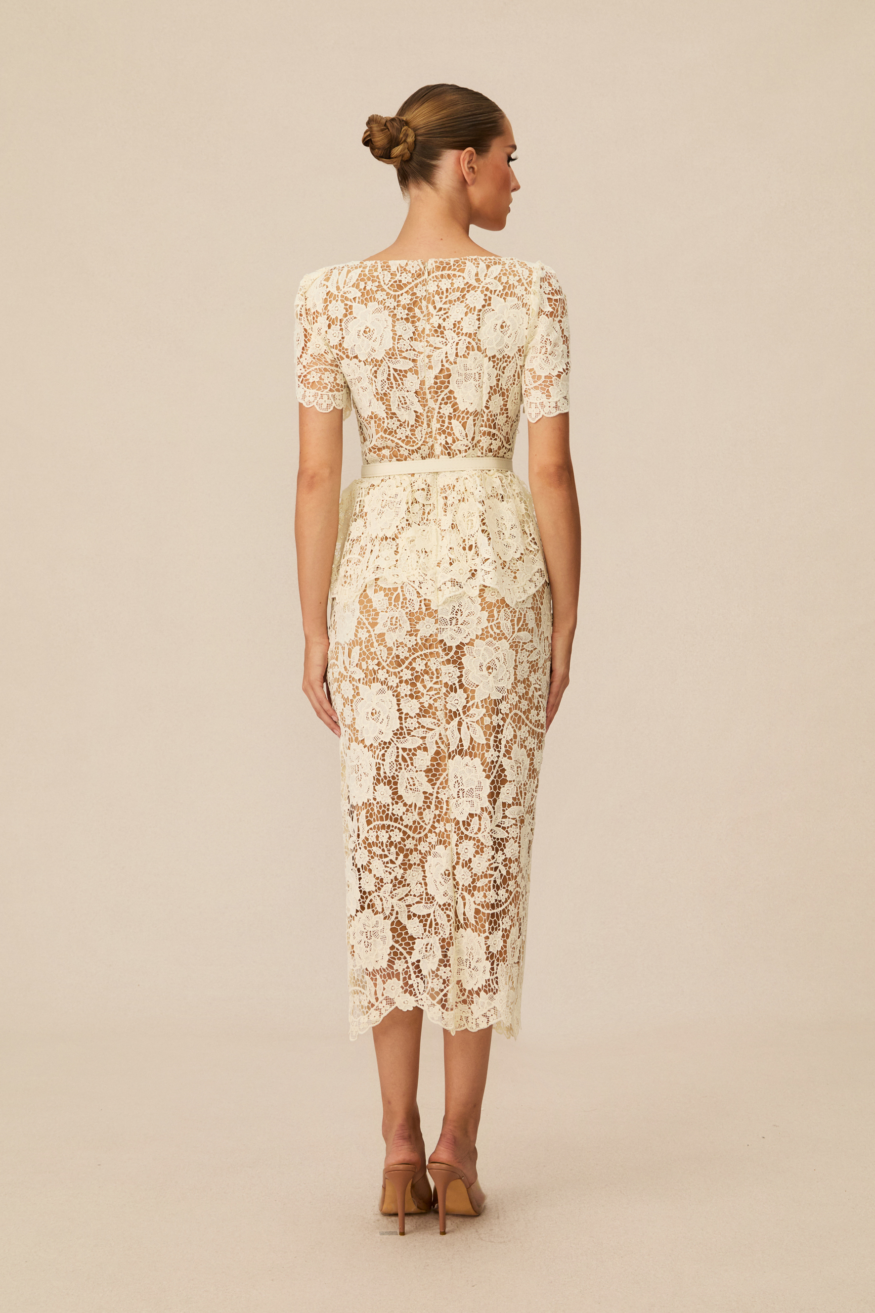 Larina Floral Lace V-neck Midi Dress-purelyfable