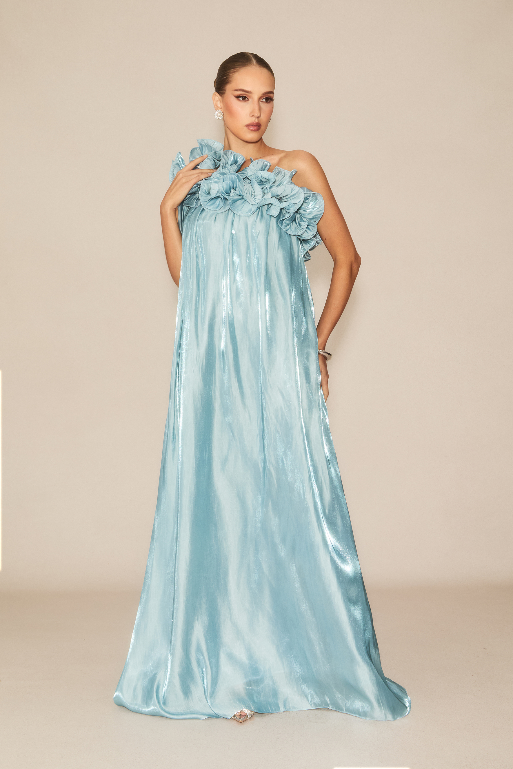 Hedda One-shoulder Floral Maxi Dress in Blue-purelyfable