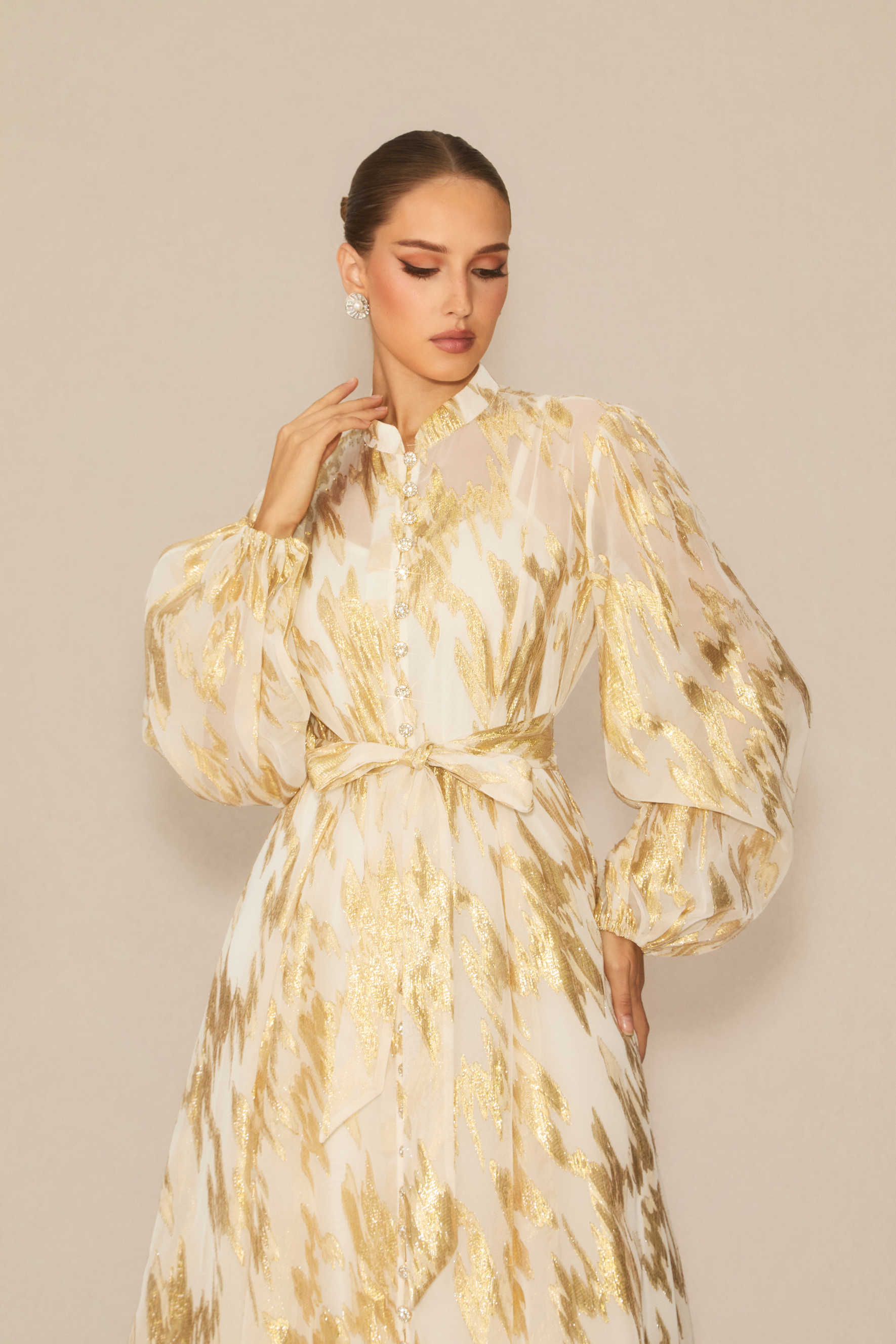 Aitana Metallic Print Puff Sleeve Maxi Dress-purelyfable