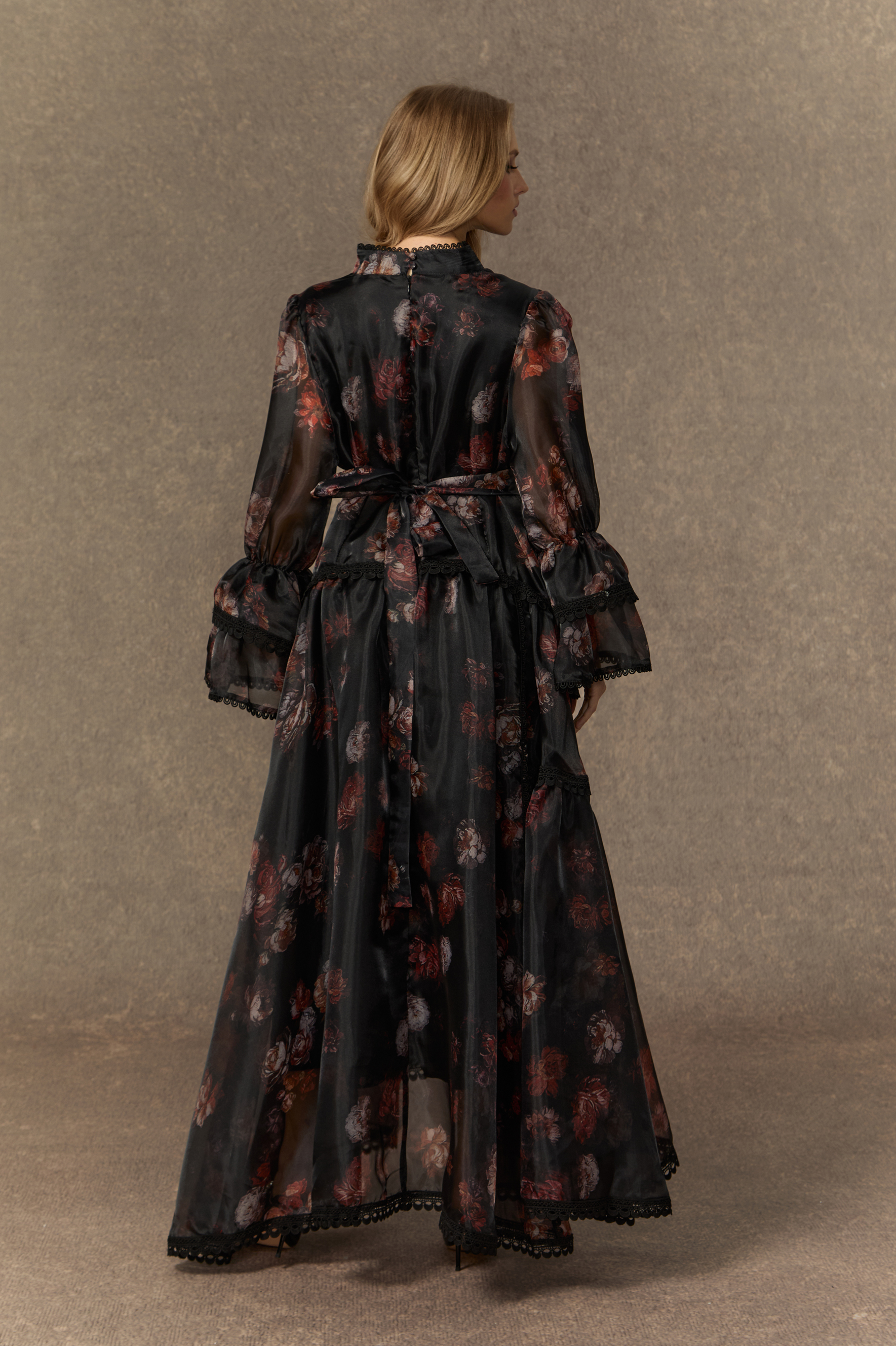 Comfort Zone Black Floral Lace Trimmed Maxi Dress-purelyfable