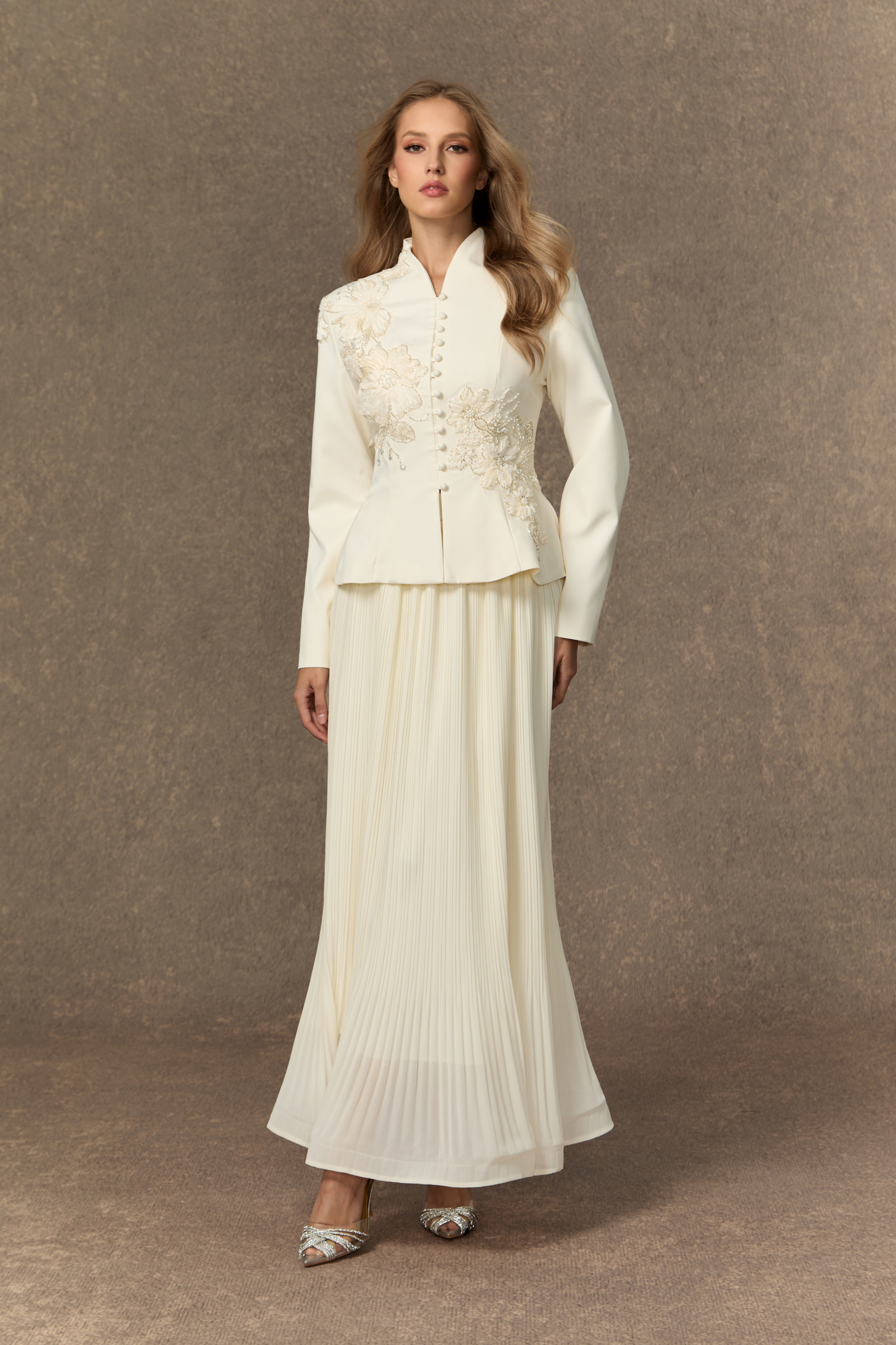 Graceful Arrival Black Lace Embroidered Jacket & Pleated Skirt Set-purelyfable