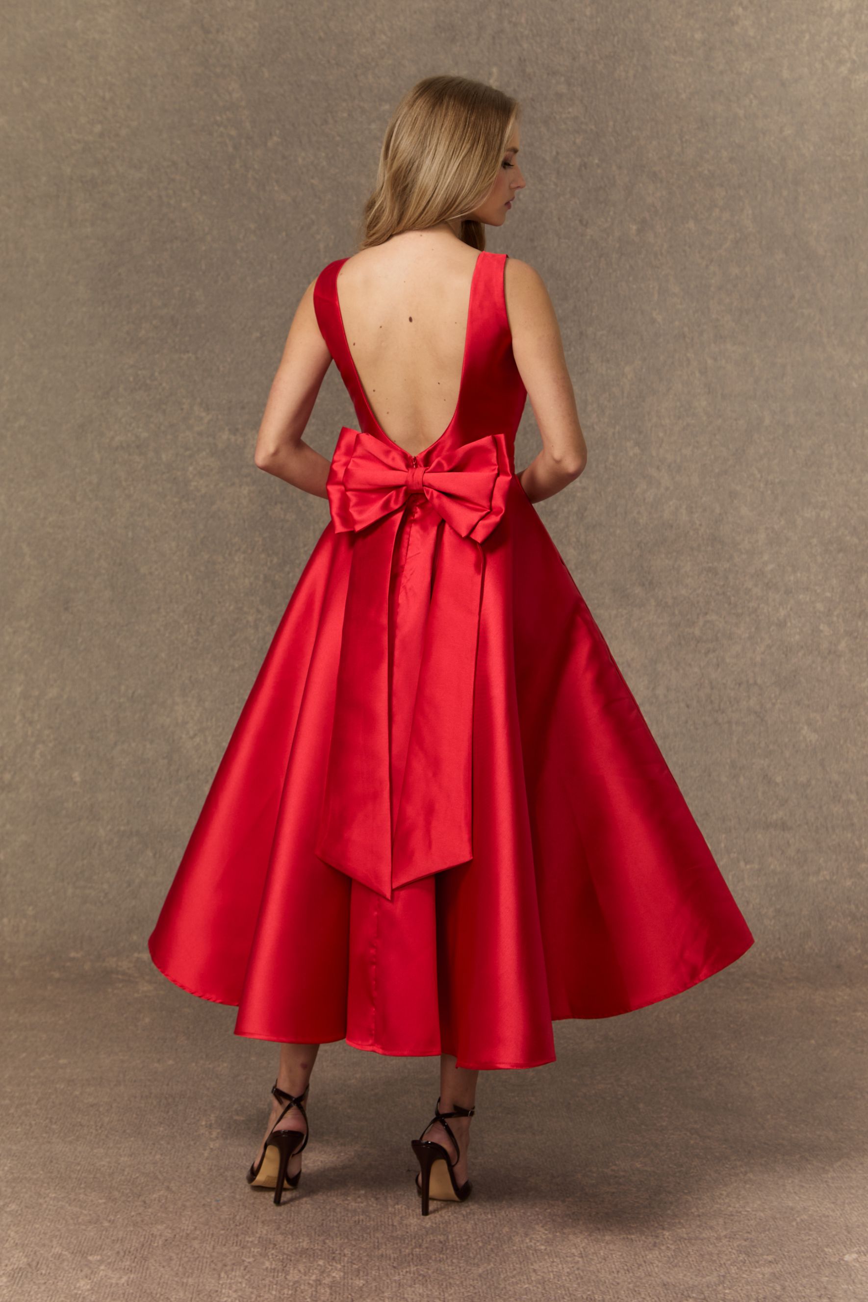 The Best Gift Red Deep V Bow Back Midi Dress-purelyfable