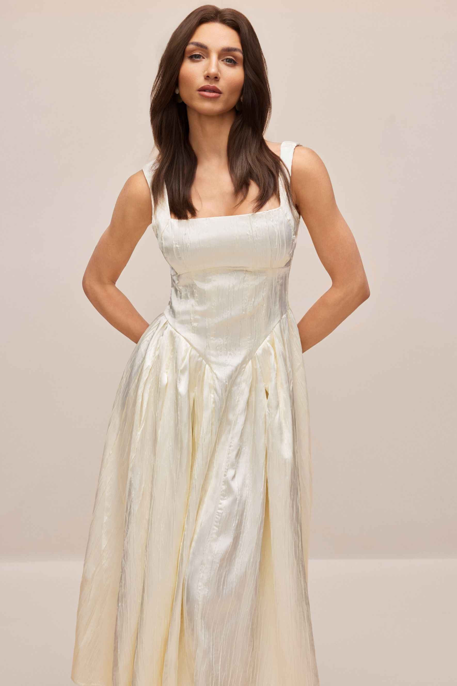 Katrina Square Neck Textured Midi Dress-purelyfable