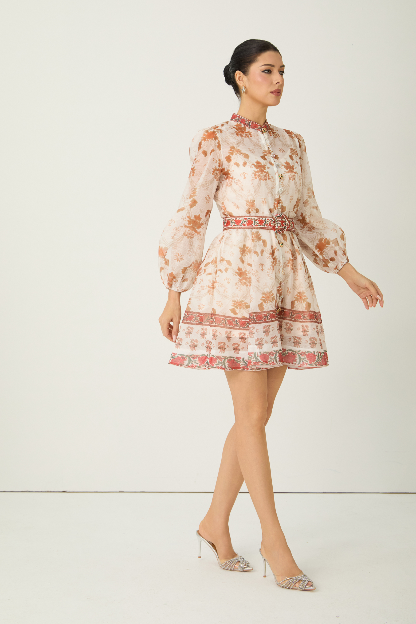 Confident Sensation Beige Balloon Sleeve Floral Print Mini Dress-purelyfable