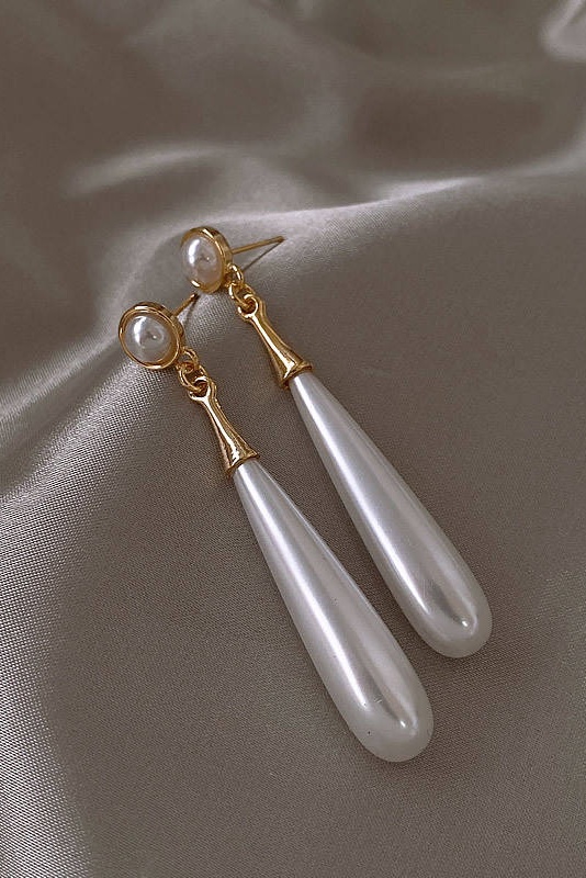 Teardrop Faux Pearl Earrings-purelyfable