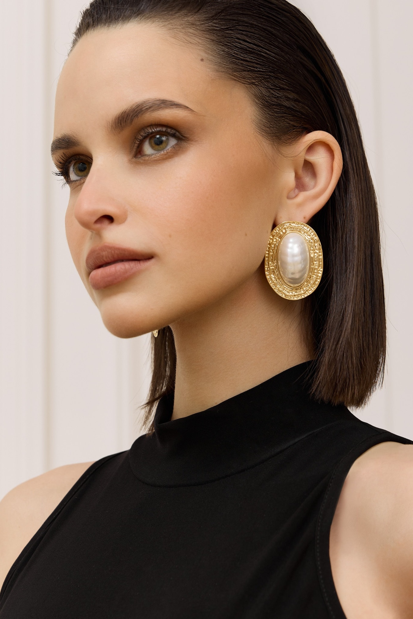 Textured Pearl Stud Earrings-purelyfable