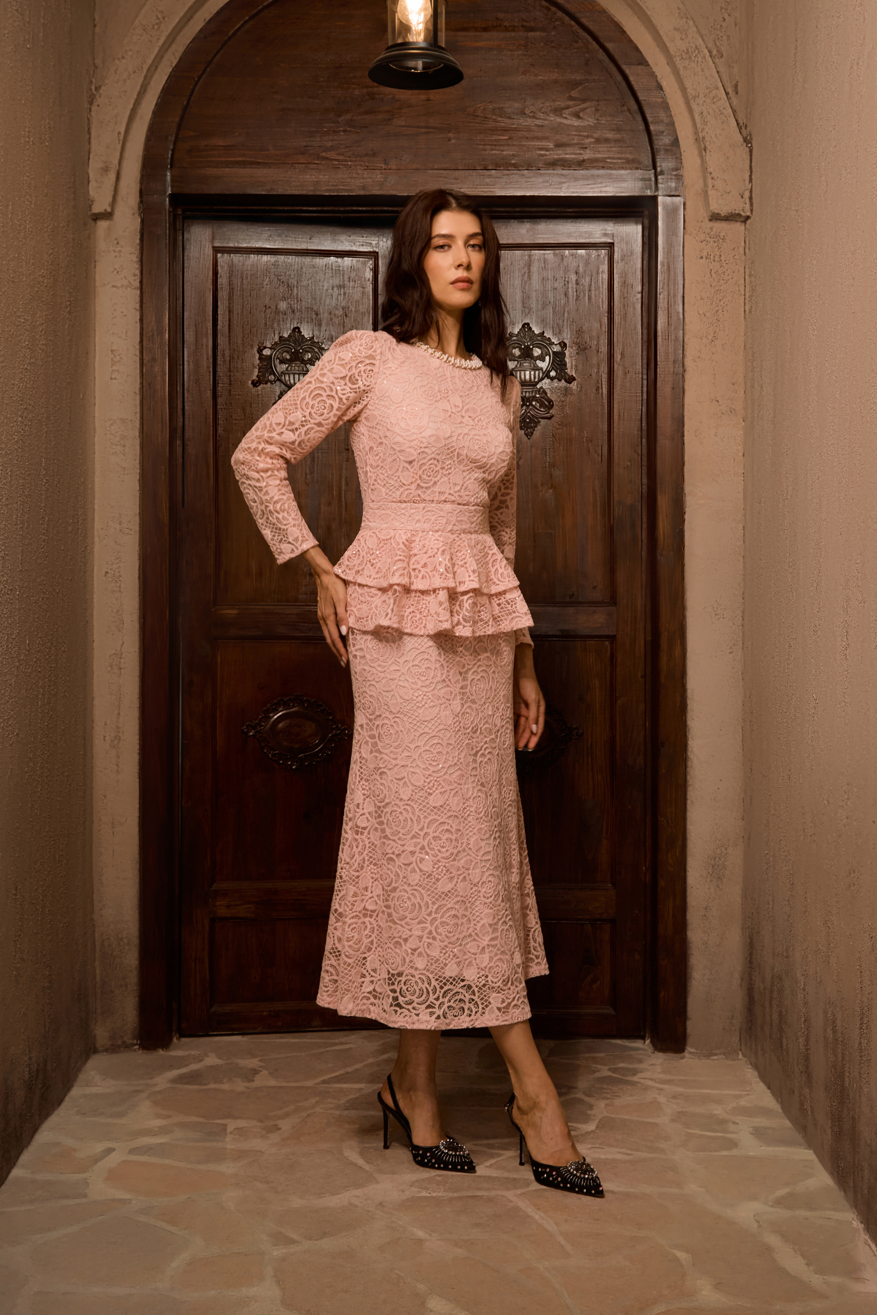 Only Fantasy Pink Embroidered Lace Ruffled Midi Dress-purelyfable