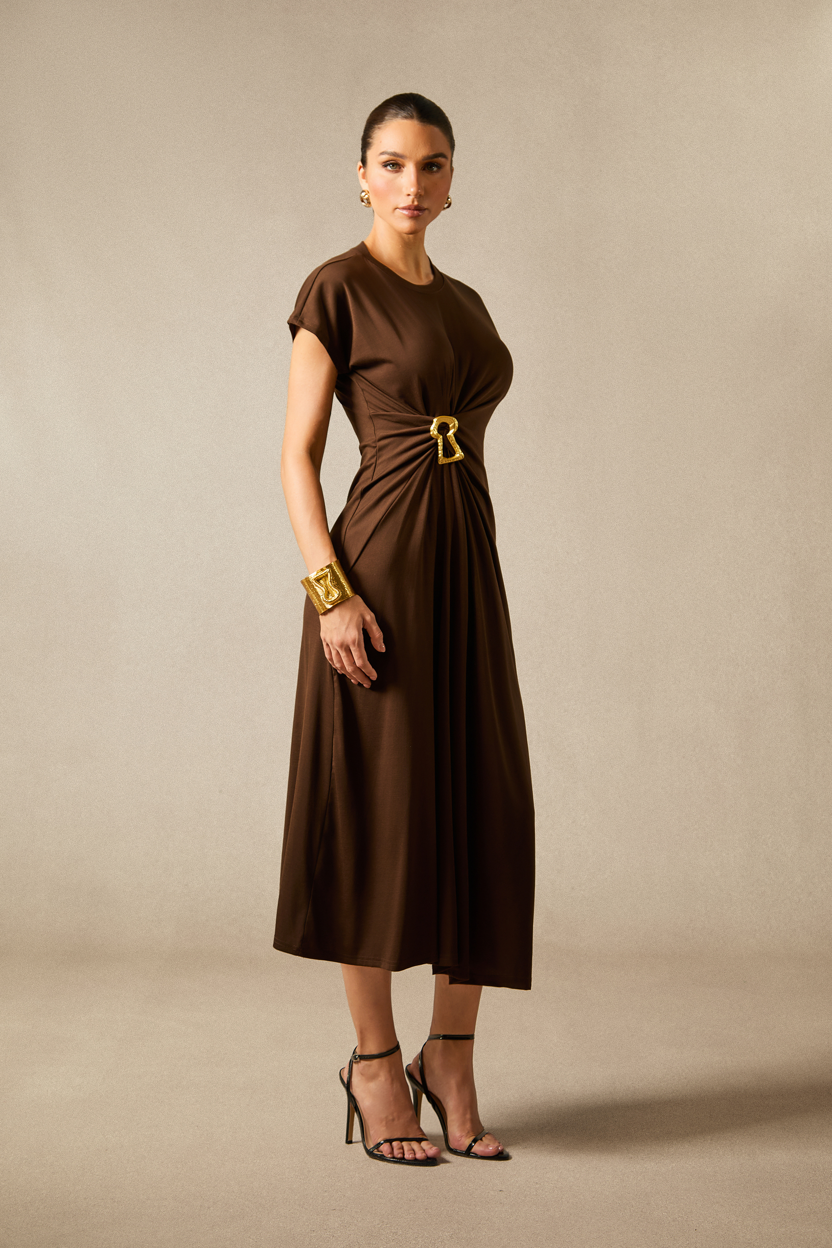 Bonnie Short Sleeve Keyhole Detail Midi Dress-purelyfable