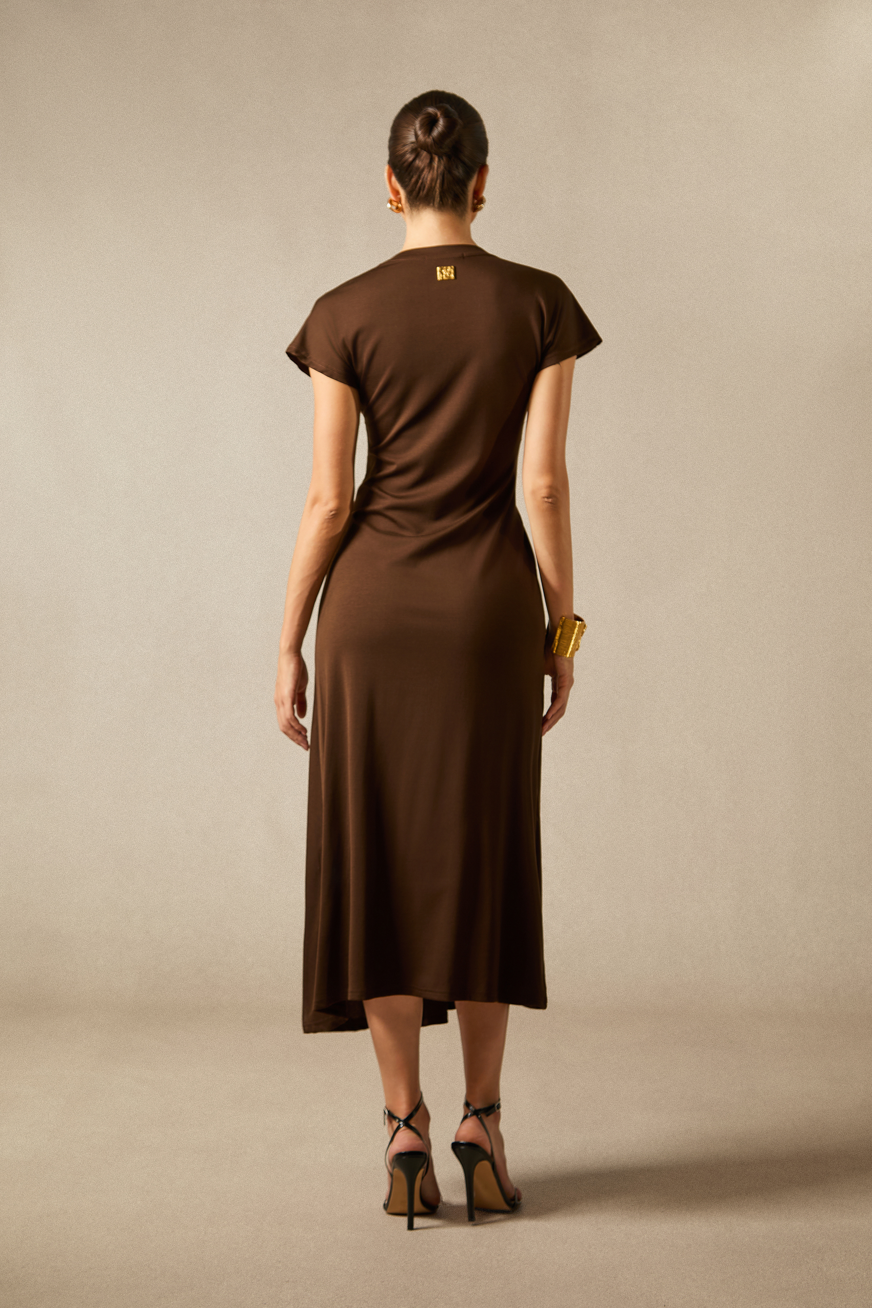 Bonnie Short Sleeve Keyhole Detail Midi Dress-purelyfable