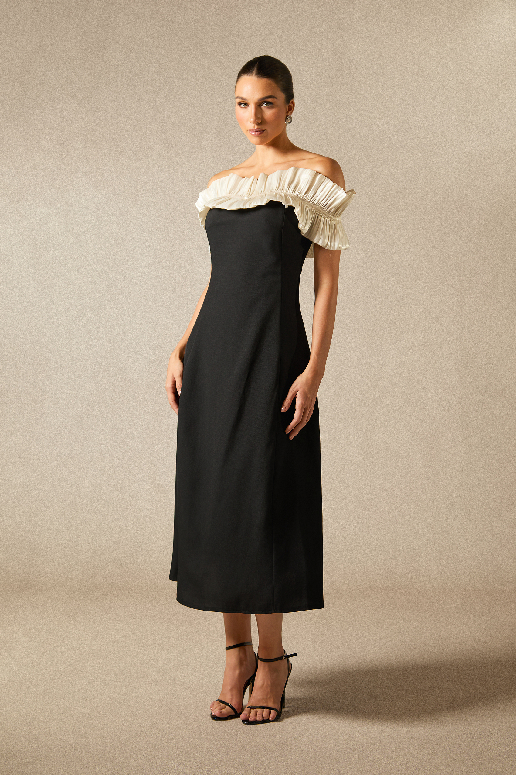 Bonnie Off Shoulder Ruffle Maxi Dress-purelyfable