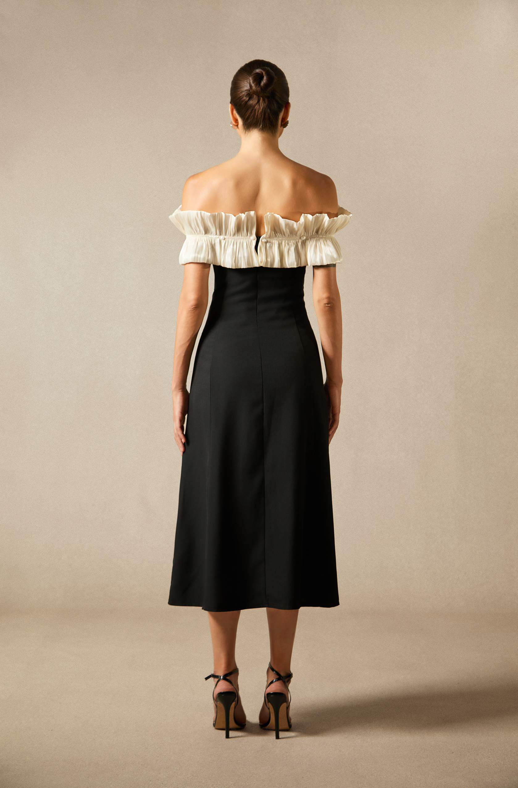 Bonnie Off Shoulder Ruffle Maxi Dress-purelyfable
