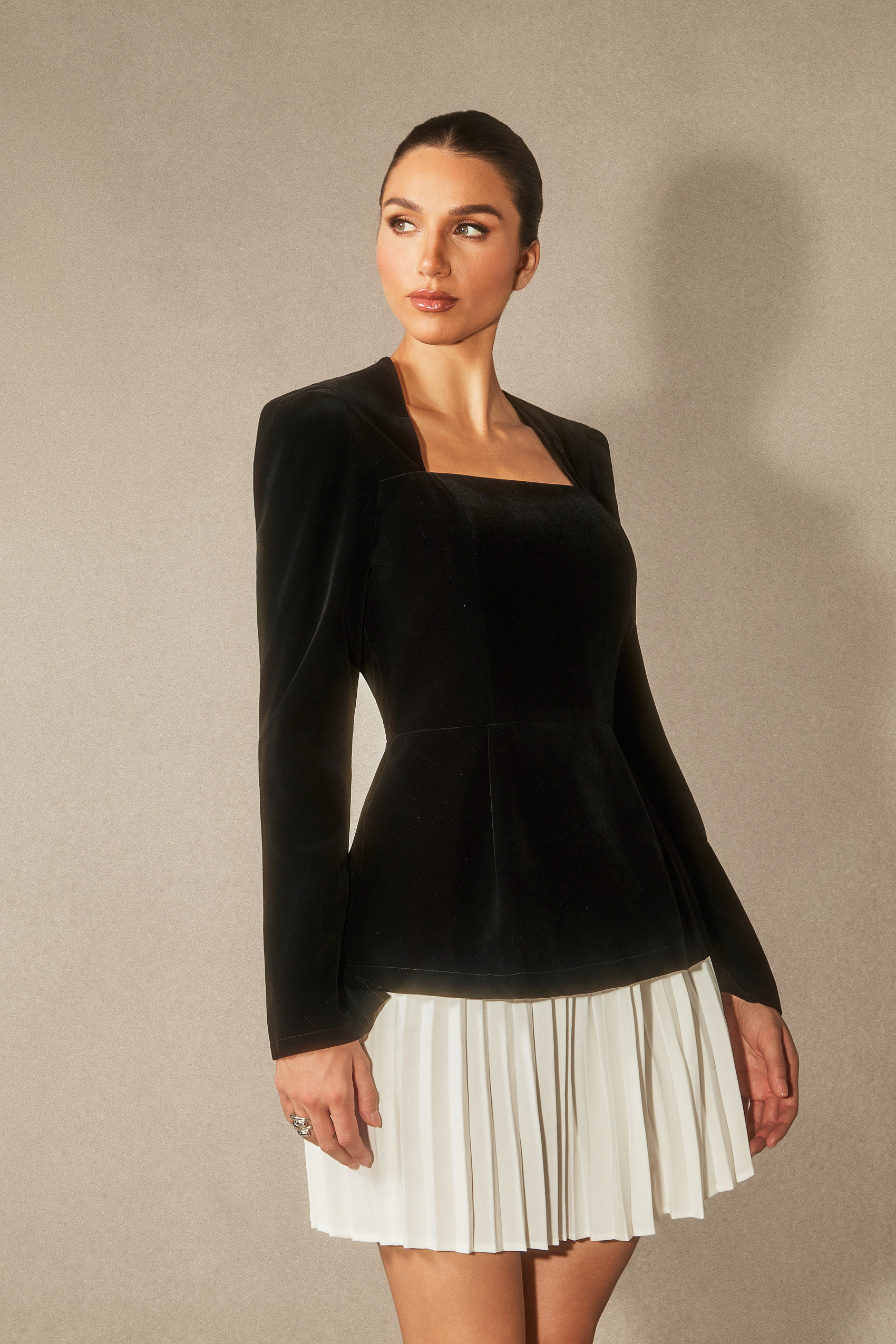 Elva Long Sleeve Pleated Mini Dress-purelyfable