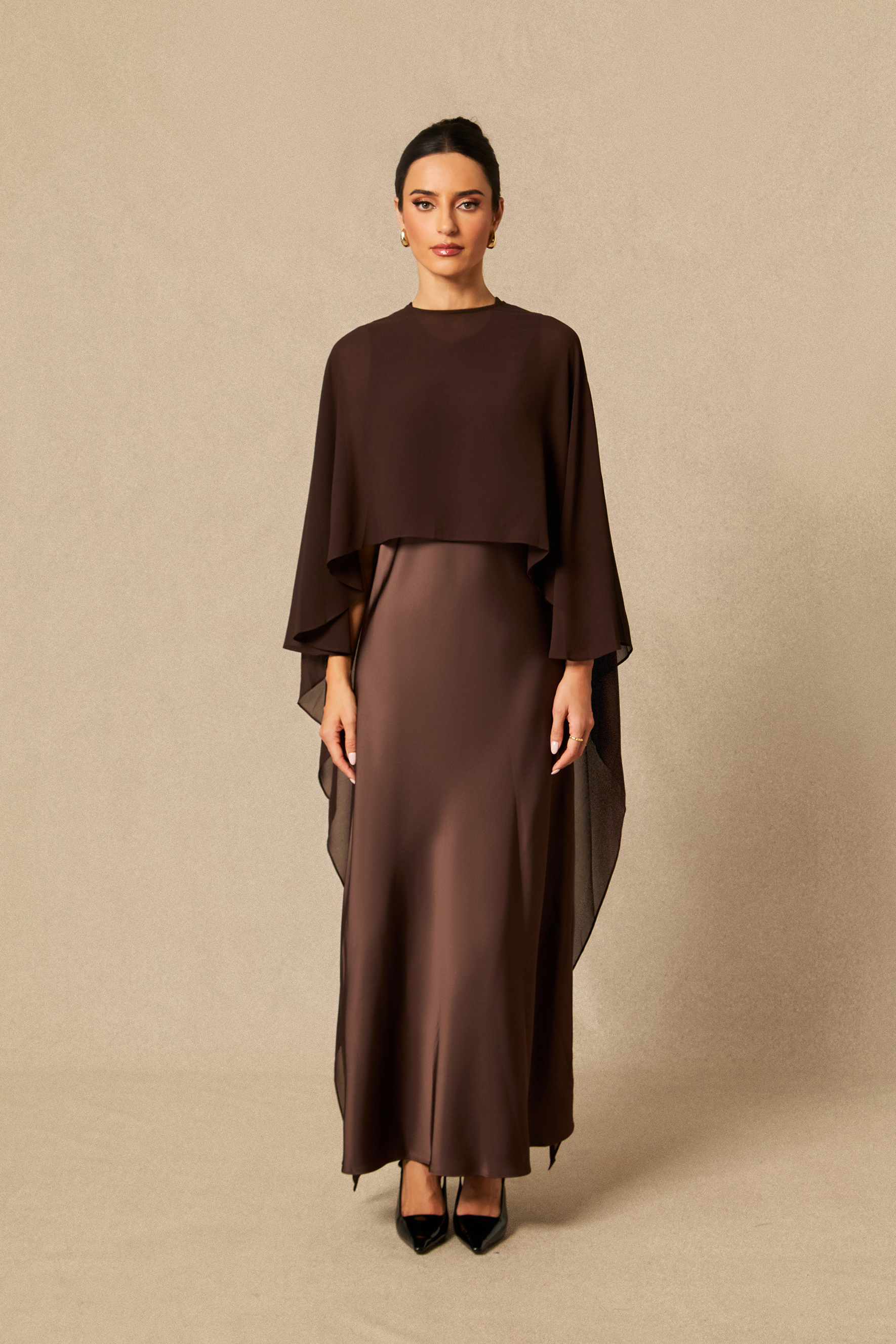 Juliana Crew Neck Sleeveless Maxi Dress with Cape-purelyfable
