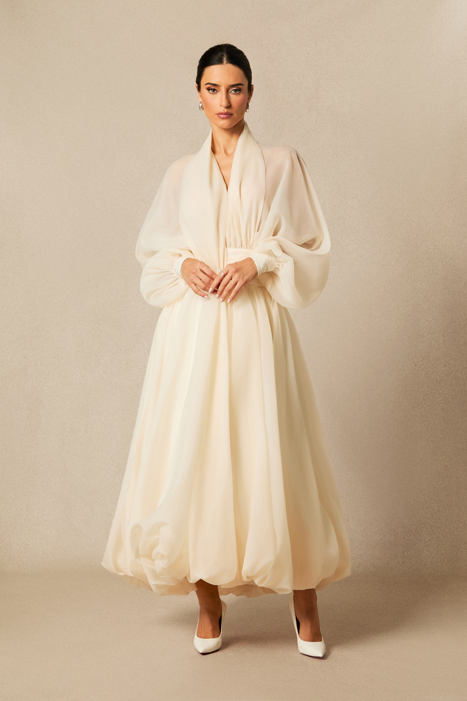 Lilly Deep V-neck Puff Sleeve Maxi Dress-purelyfable