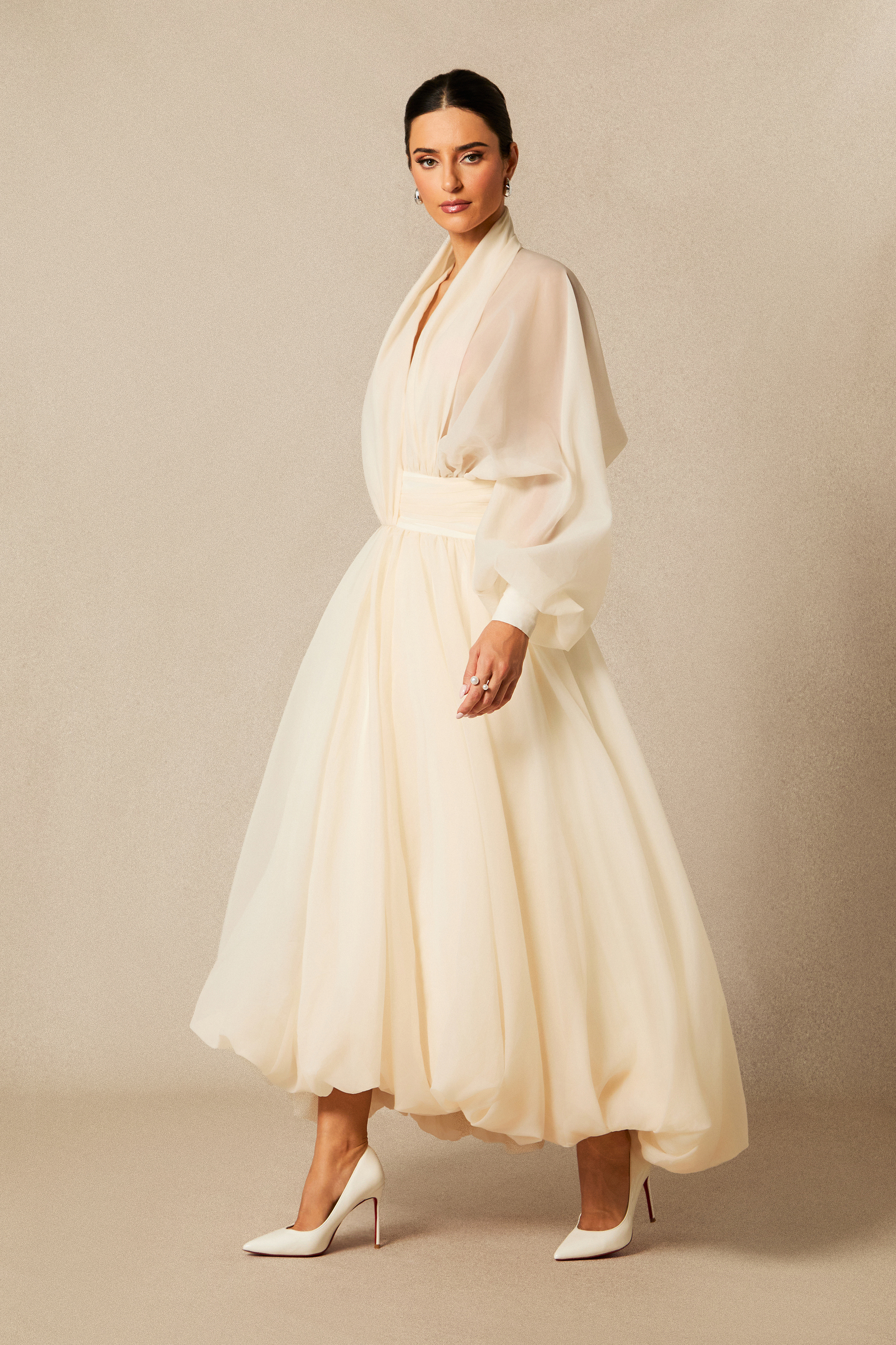 Lilly Deep V-neck Puff Sleeve Maxi Dress-purelyfable