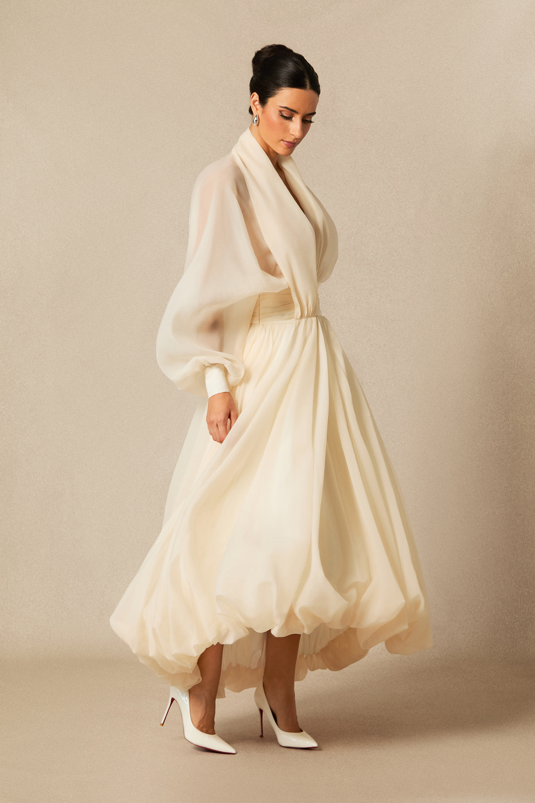 Lilly Deep V-neck Puff Sleeve Maxi Dress-purelyfable