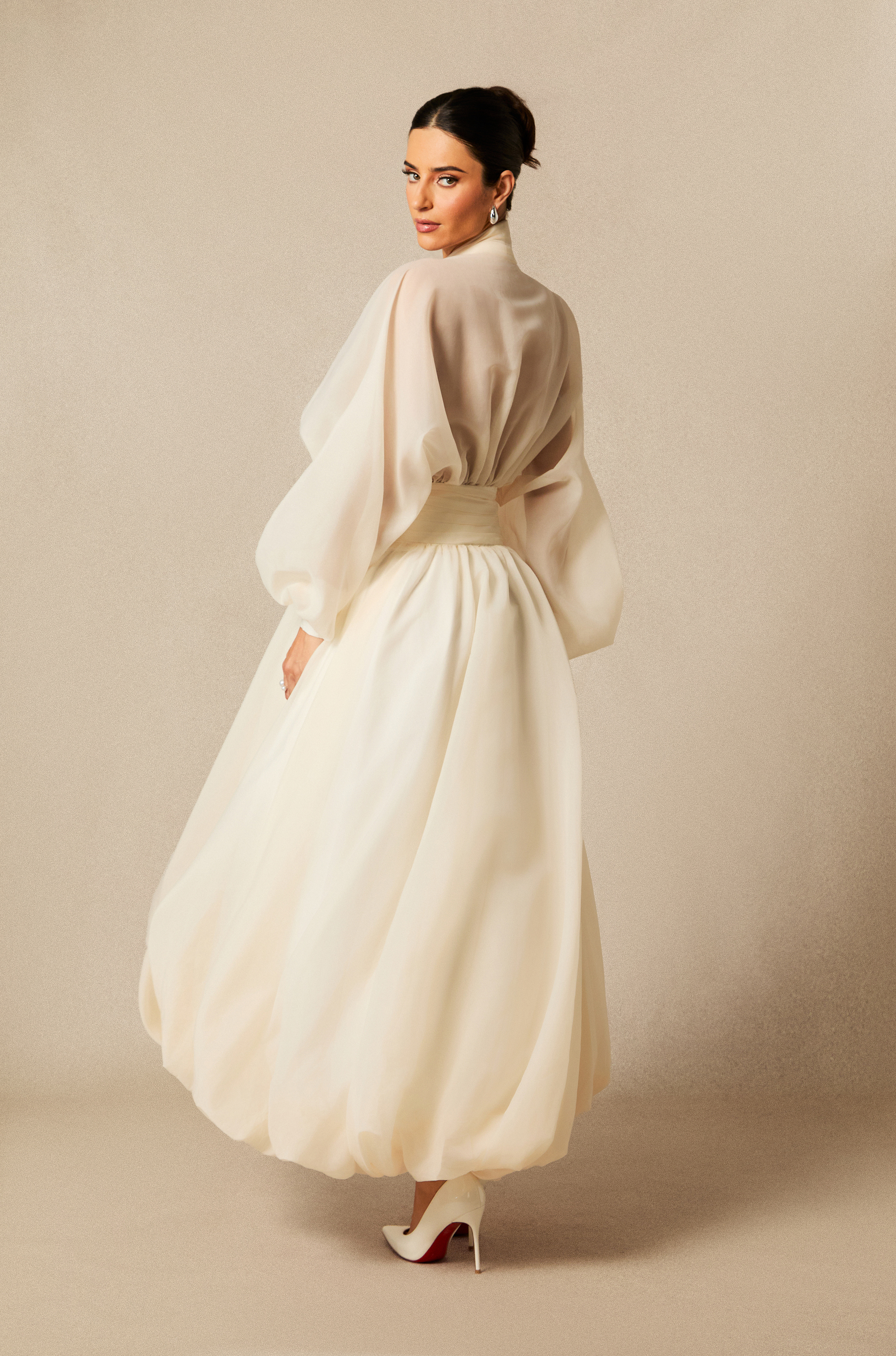 Lilly Deep V-neck Puff Sleeve Maxi Dress-purelyfable