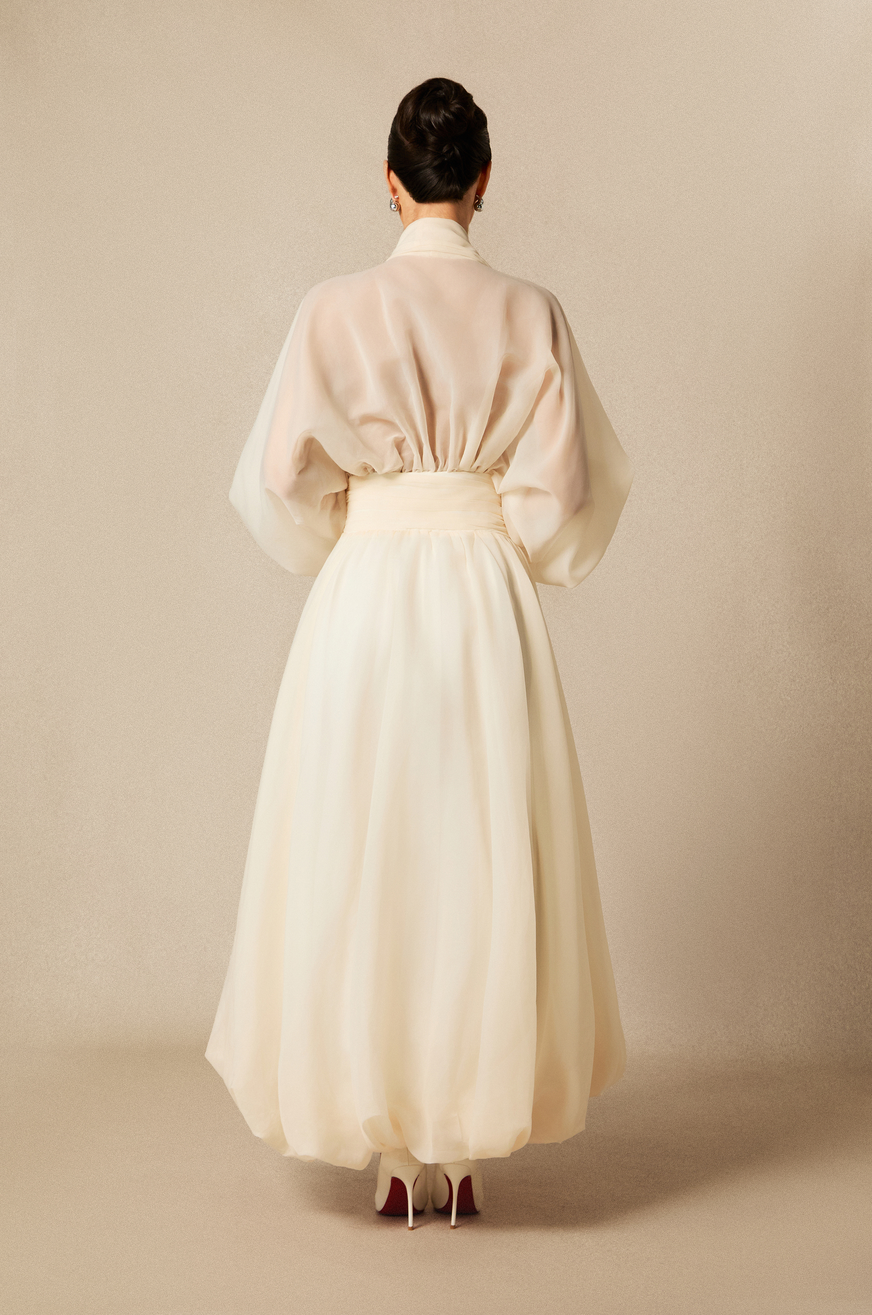 Lilly Deep V-neck Puff Sleeve Maxi Dress-purelyfable
