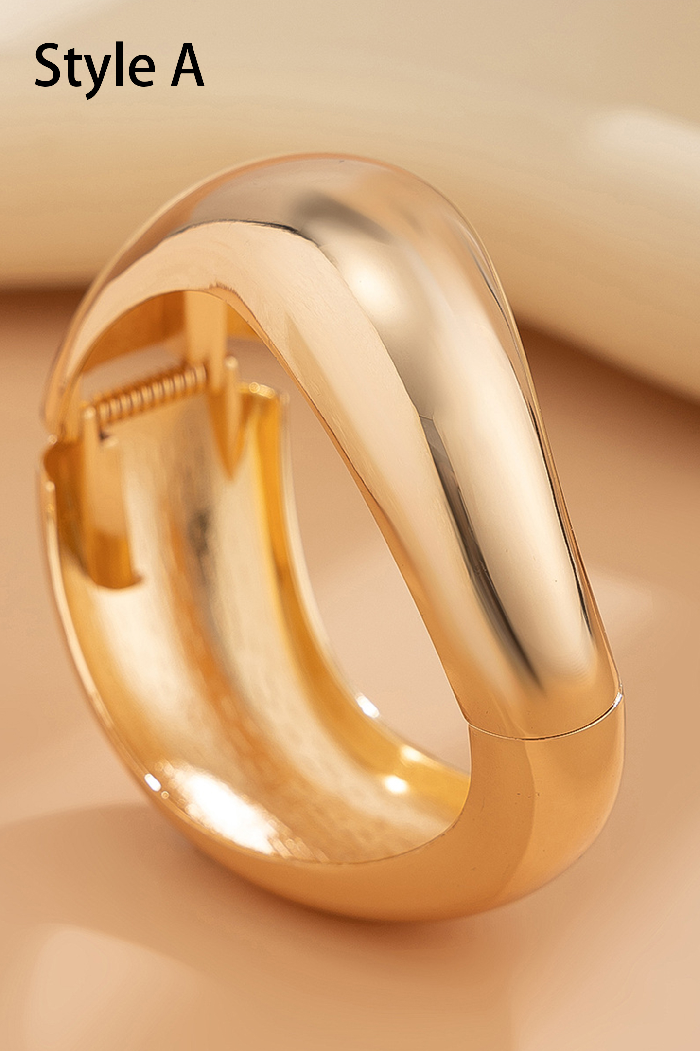 Irregular Shape Metal Bangle-purelyfable