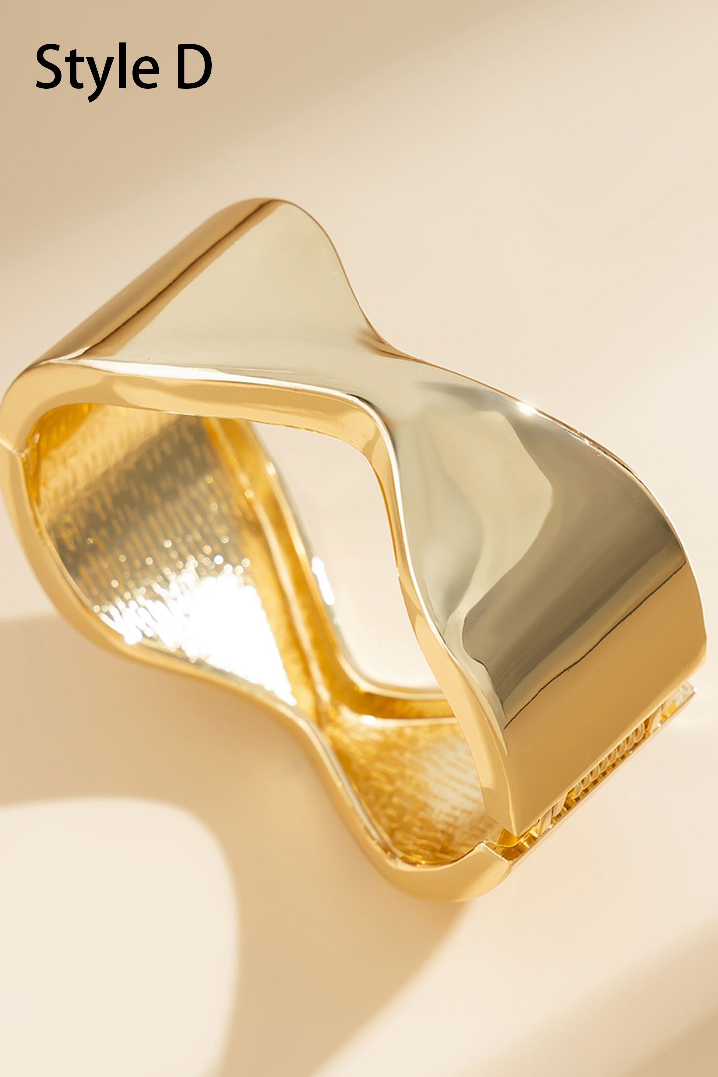Irregular Shape Metal Bangle-purelyfable