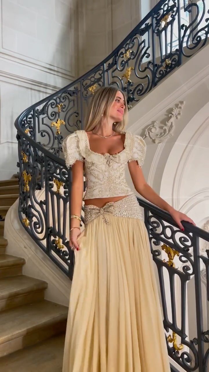 Camilla Beige Sweetheart Bubble Short-Sleeved Dress Set