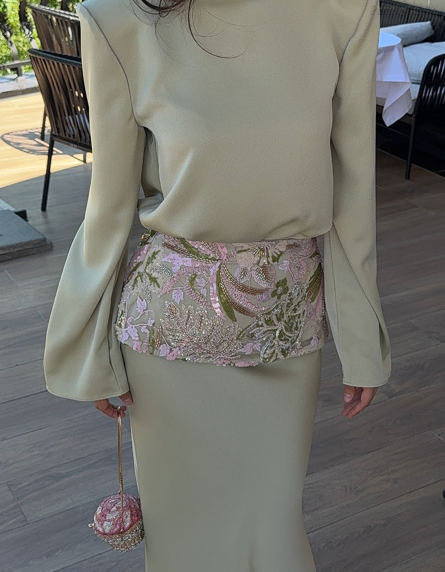 Junia  Light Green V-neck Long-Sleeved Midi Skirt Set
