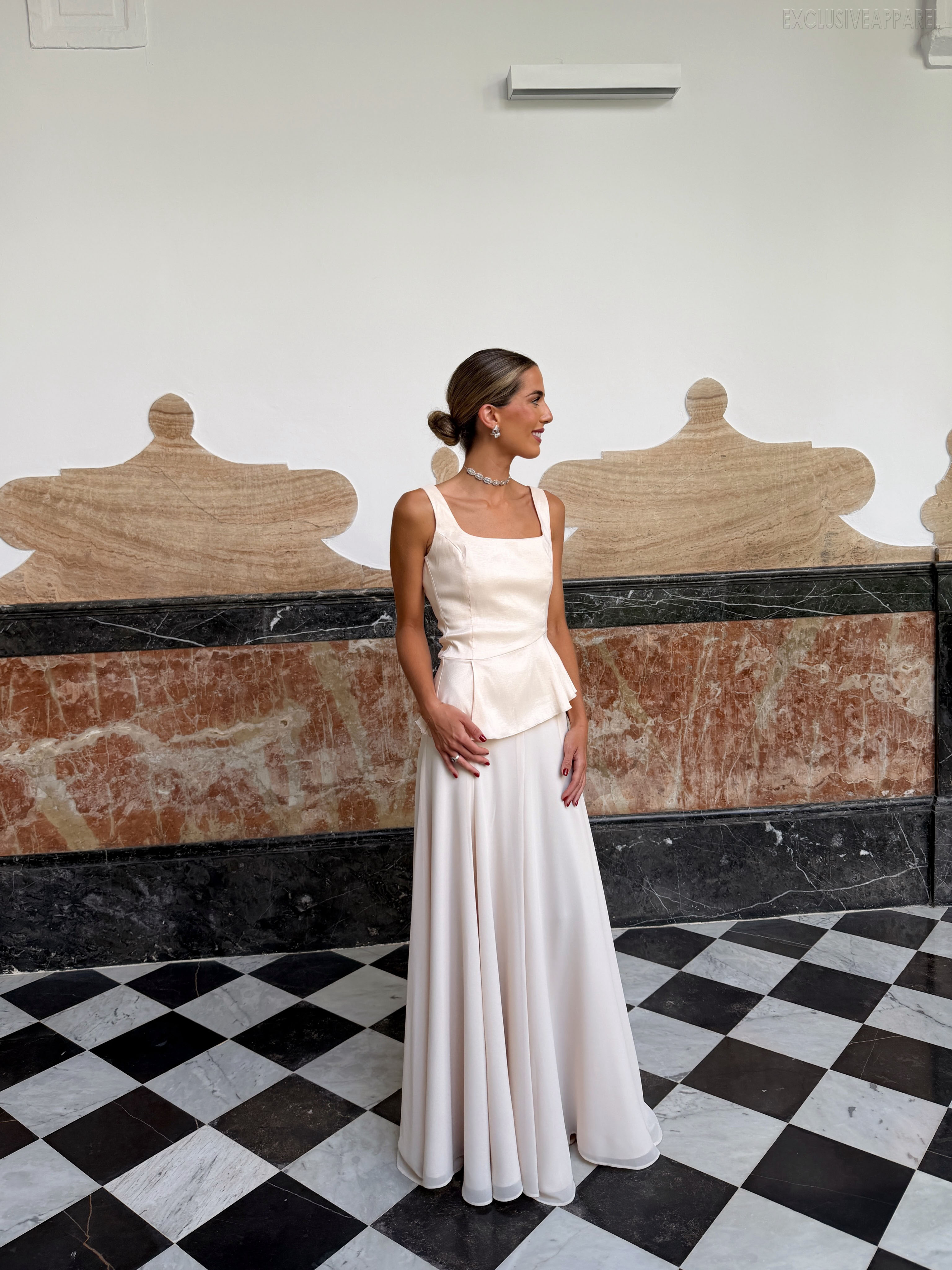 Arabella White Sleeveless Flowing Half-Dress Set