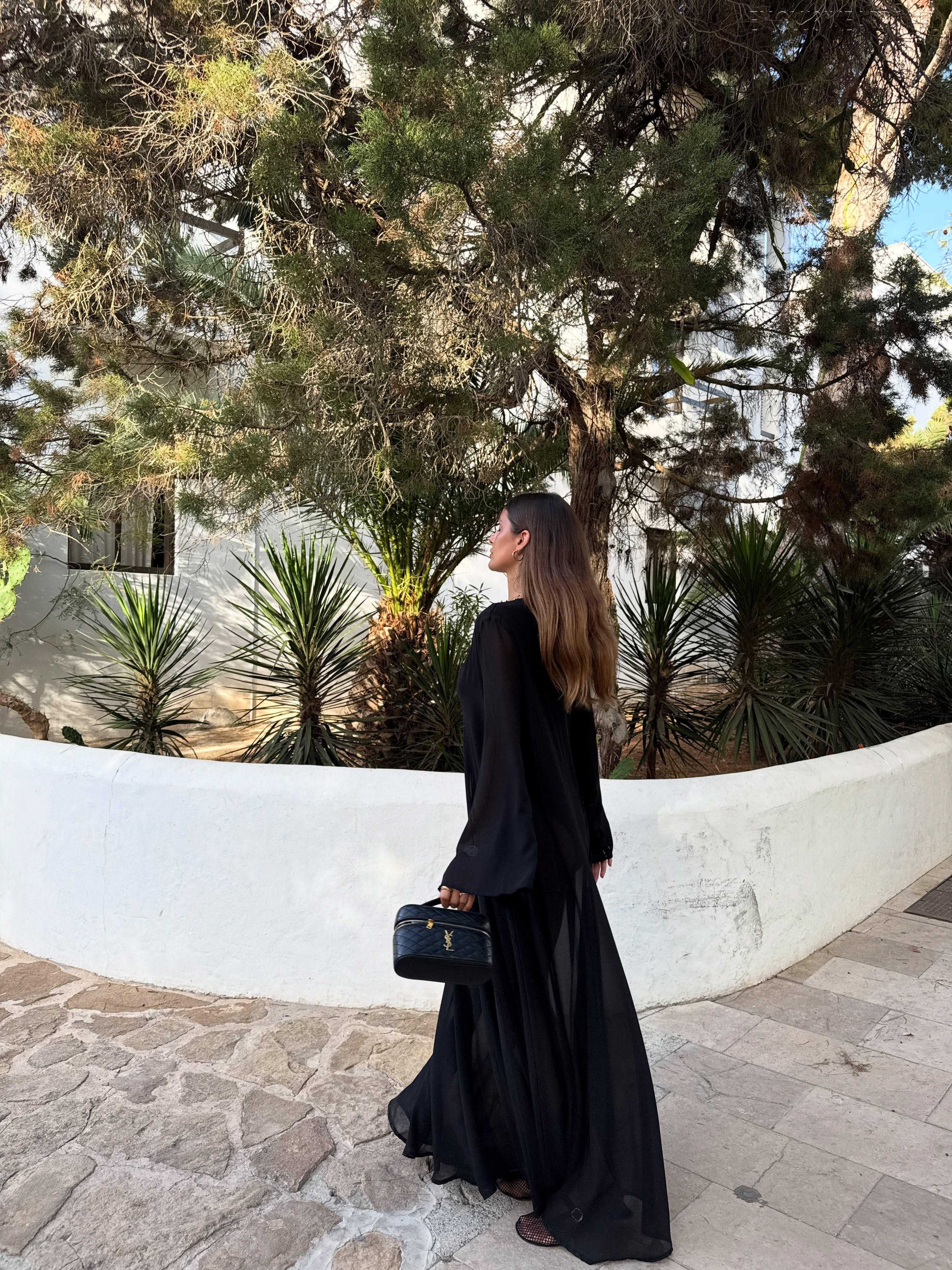Guinevere Black Deep V-Neck Flared Sleeve Long Dress
