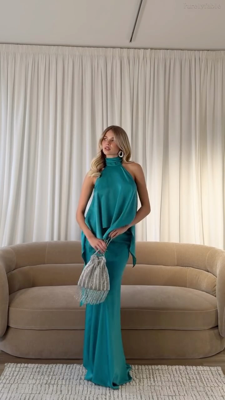 Yara Deep Blue Sleeveless High-necked Skirt Set