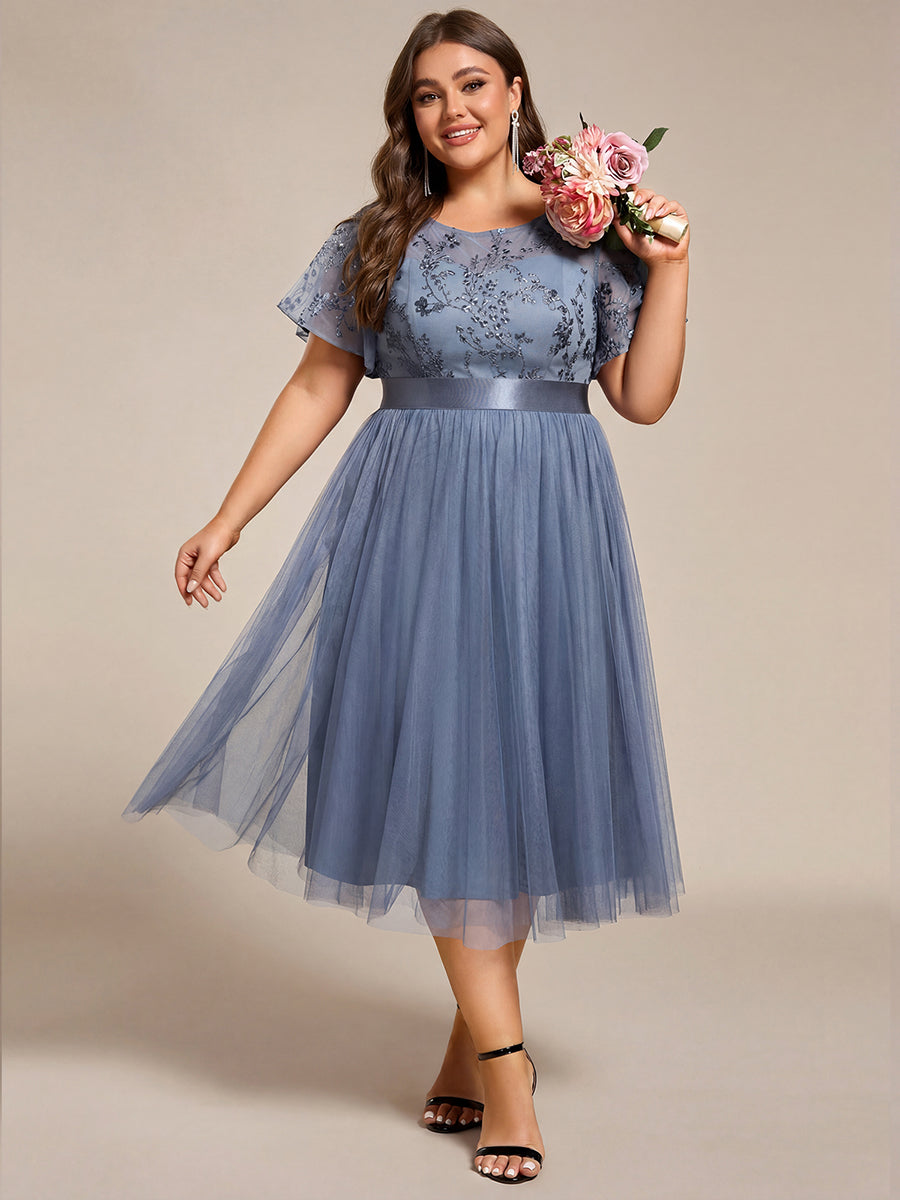 Plus Size Round Neckline Embellished Tulle Midi Bridesmaid Dress