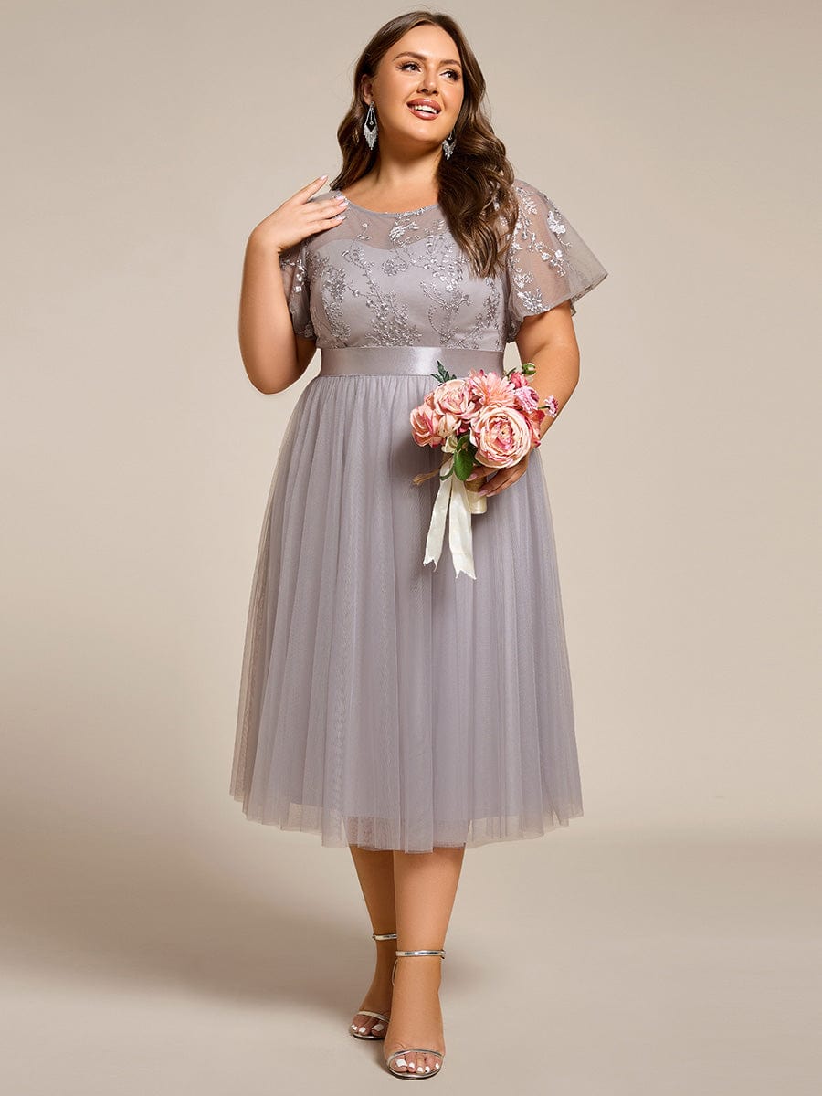 Plus Size Round Neckline Embellished Tulle Midi Bridesmaid Dress