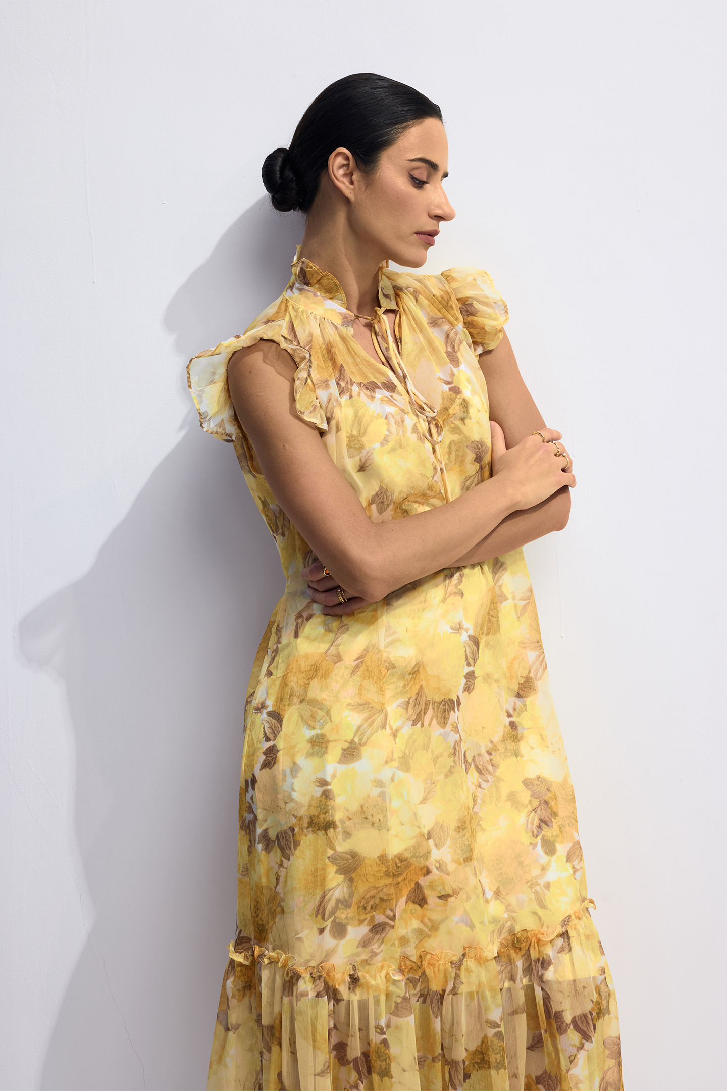 Yvette Floral Print Flutter Sleeve Midi Dress-purelyfable