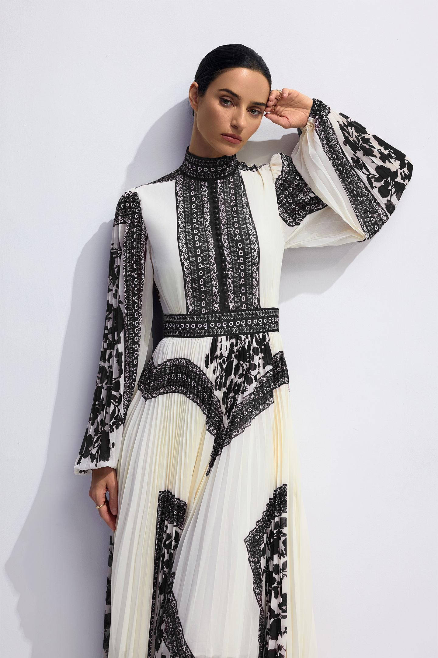 Melvina Floral Print Pleated Maxi Dress-purelyfable
