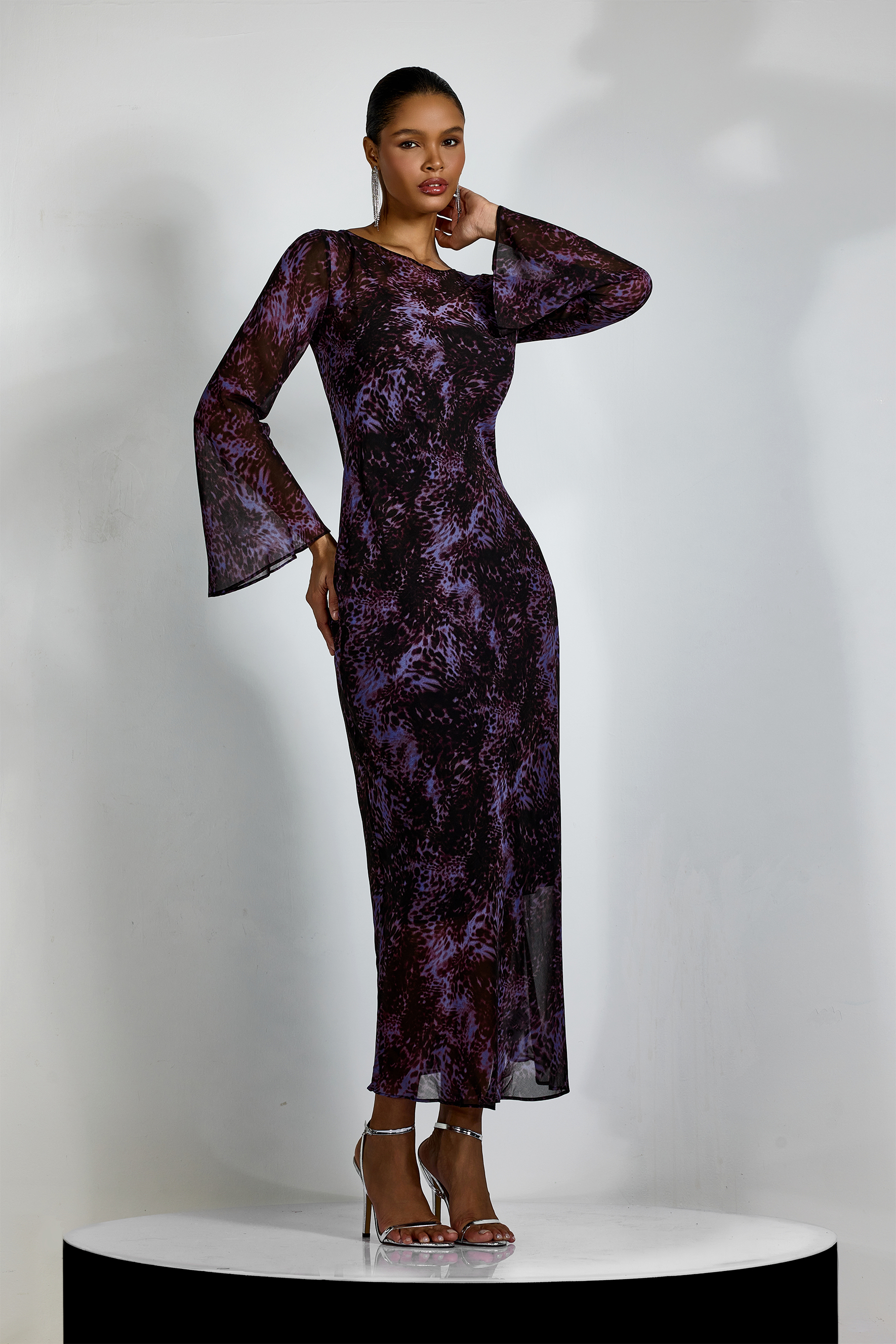 Phoebe Leopard Print Flare Cuffs Maxi Dress-purelyfable