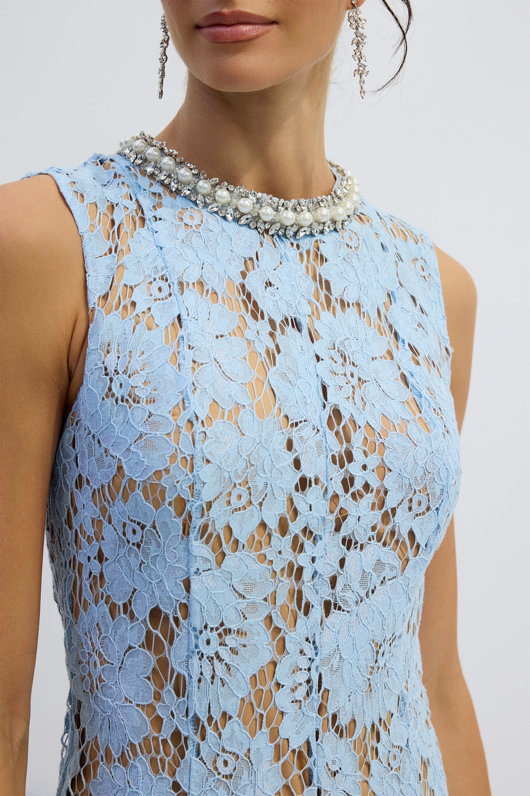 Ariana Floral Lace Sleeveless Midi Dress-purelyfable