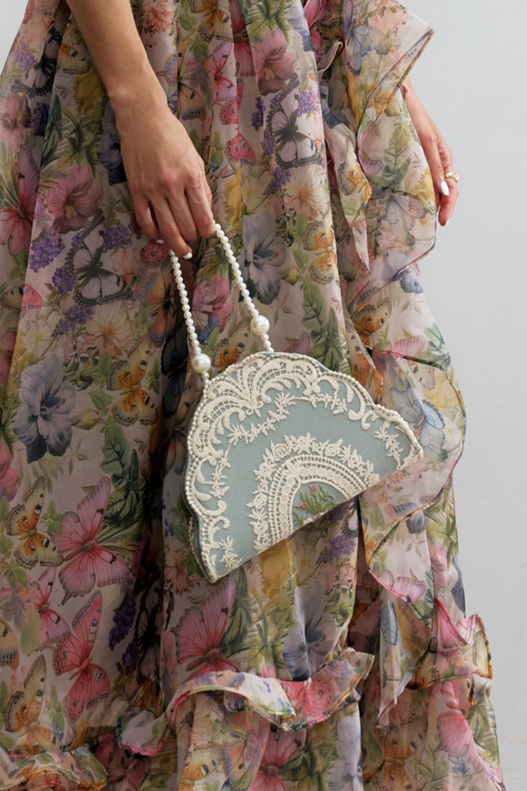 Lace Embroidery Pearl Strap Handle Bag-purelyfable