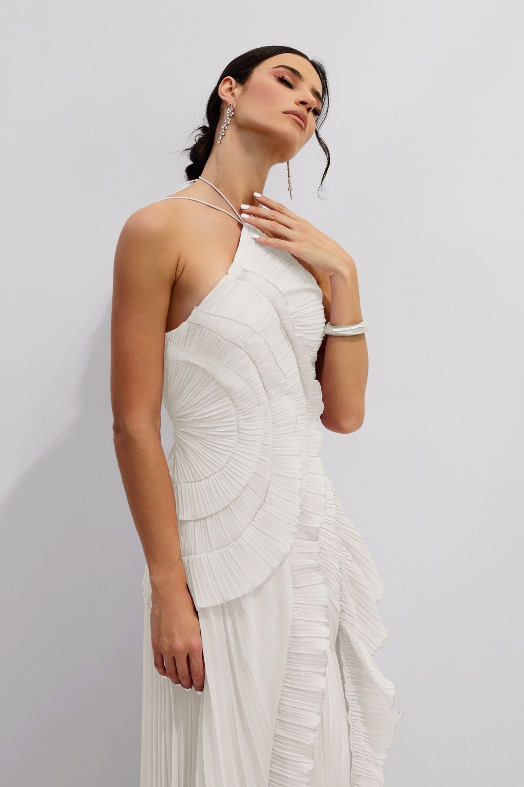 Nina Asymmetry Pleated Halterneck Midi Dress-purelyfable