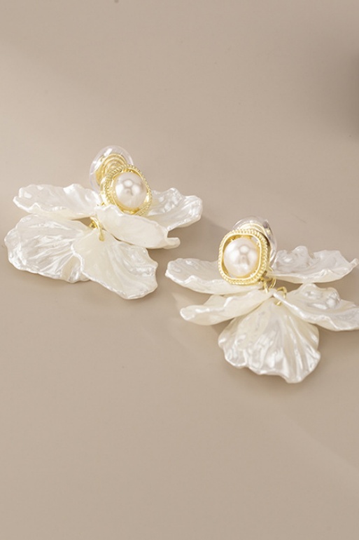 Shell Flower Petal Ear Cuffs-purelyfable
