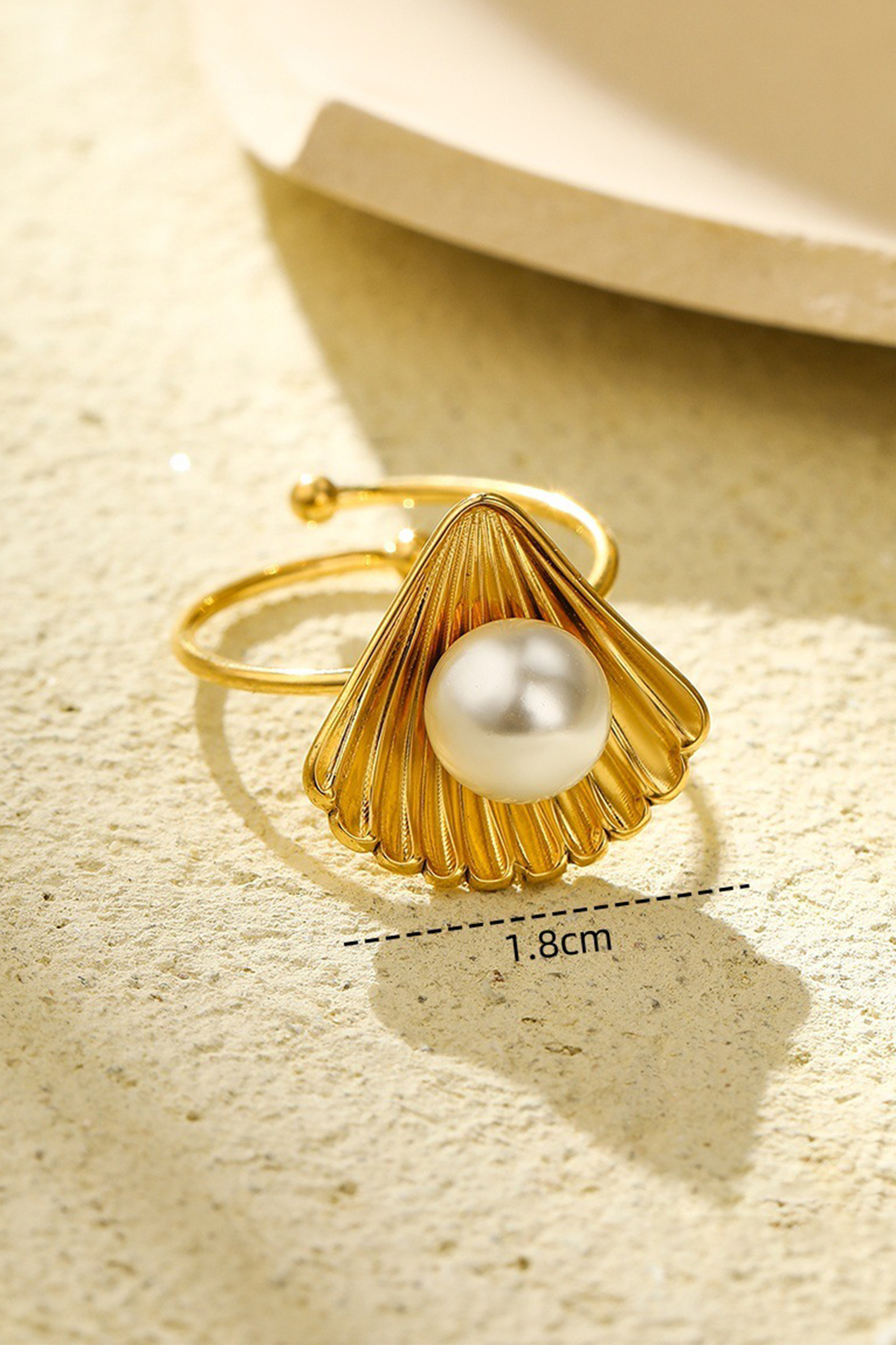 Scalloped Shell Pearl Accent Ring-purelyfable