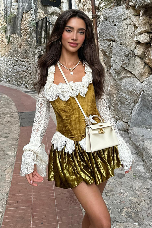 Mona Square Neck Velvet Corset Set-purelyfable