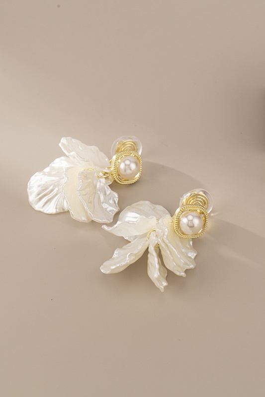 Shell Flower Petal Ear Cuffs-purelyfable