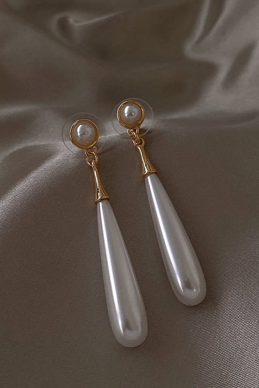 Teardrop Faux Pearl Earrings-purelyfable
